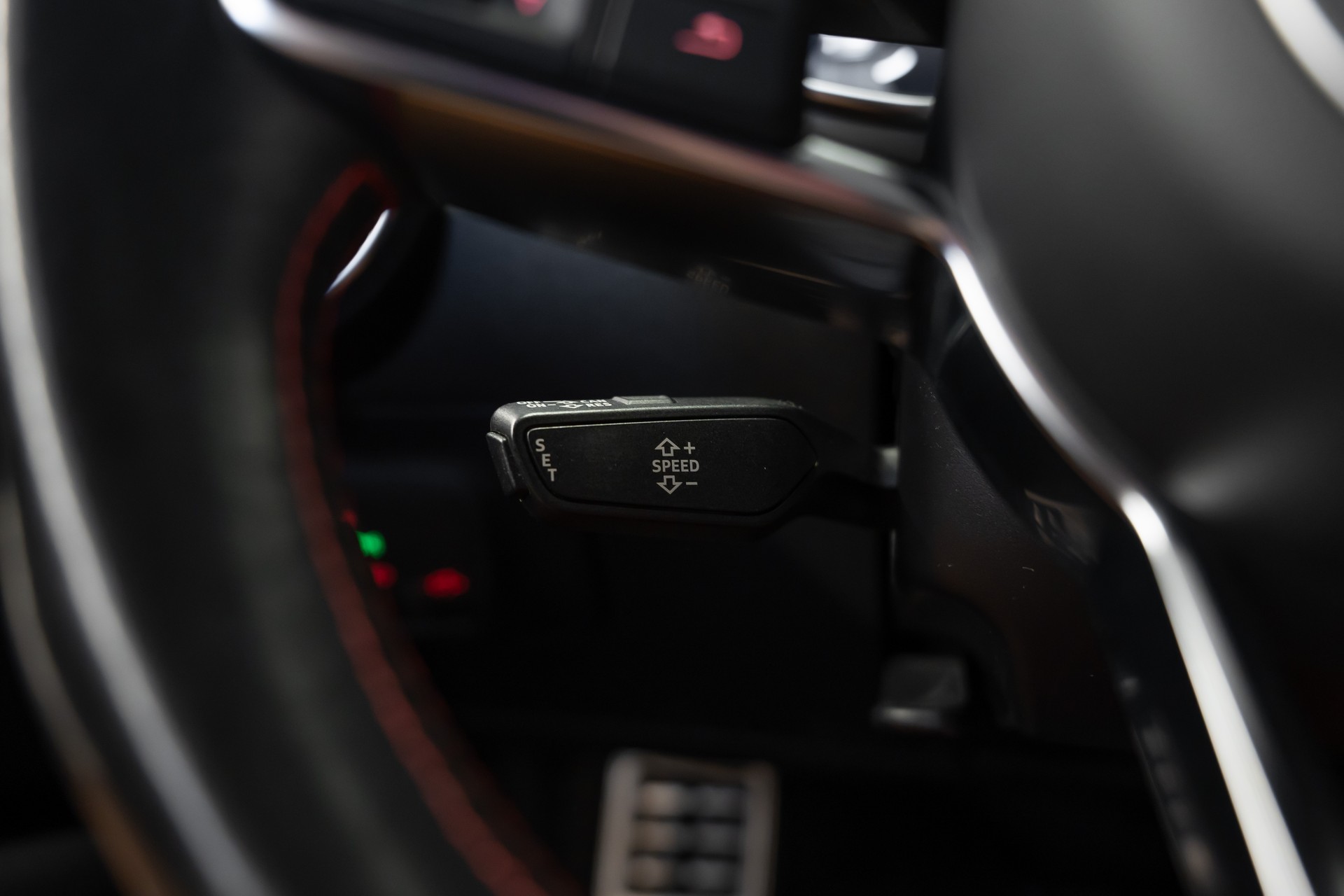 AUDI TTS Coupé 2.0 TFSI quattro S-tronic-image-18