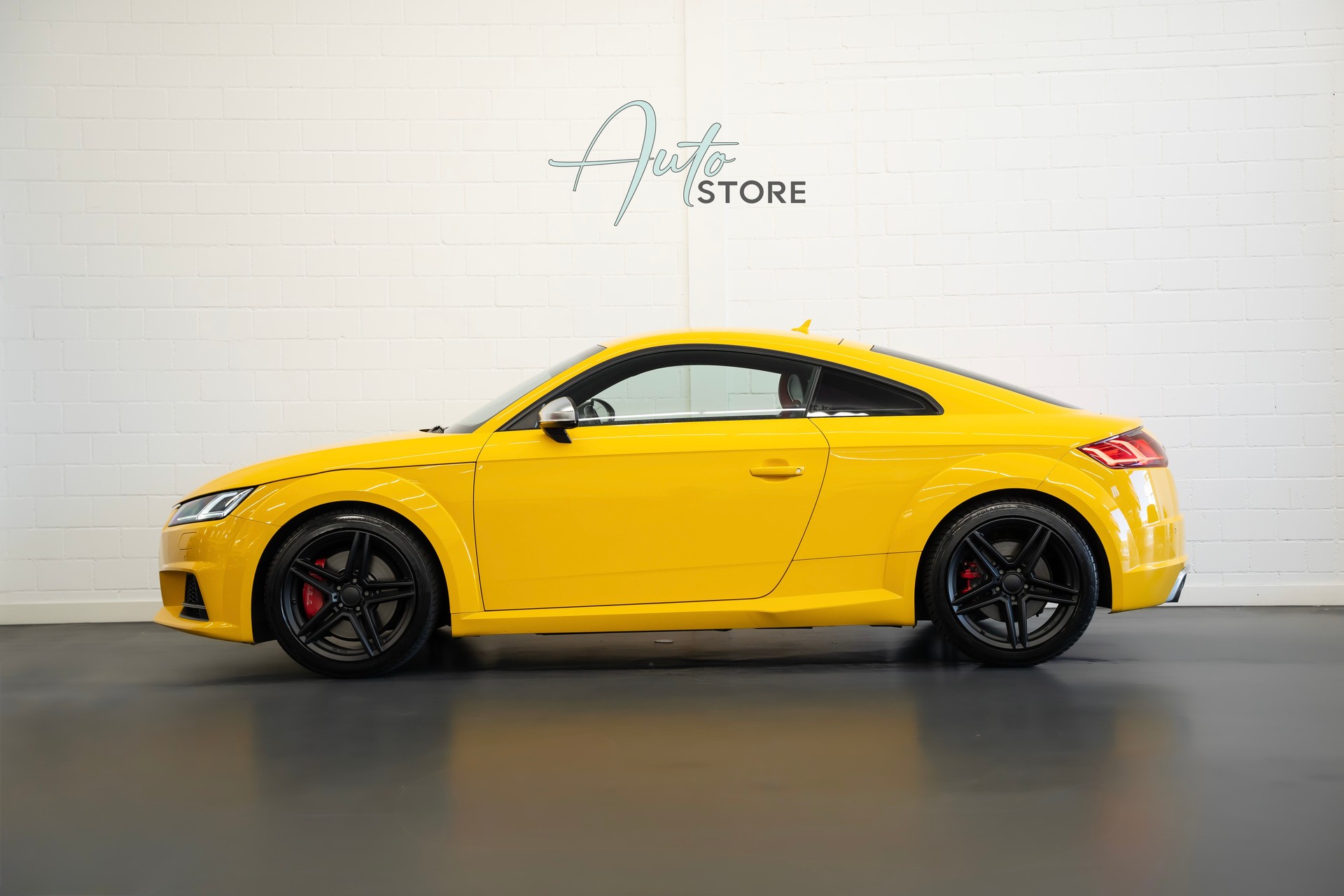 AUDI TTS Coupé 2.0 TFSI quattro S-tronic-image-4