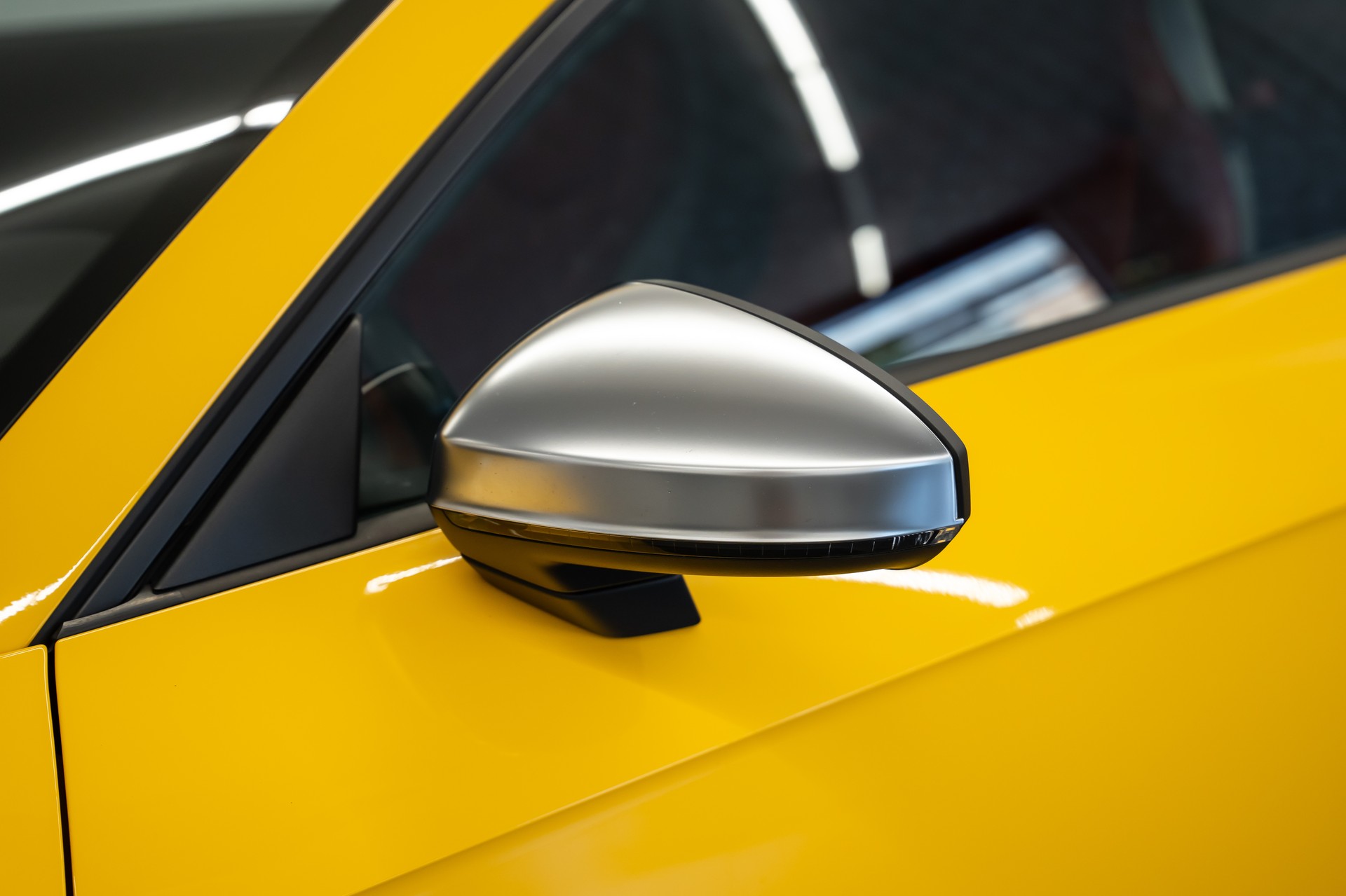 AUDI TTS Coupé 2.0 TFSI quattro S-tronic-image-30
