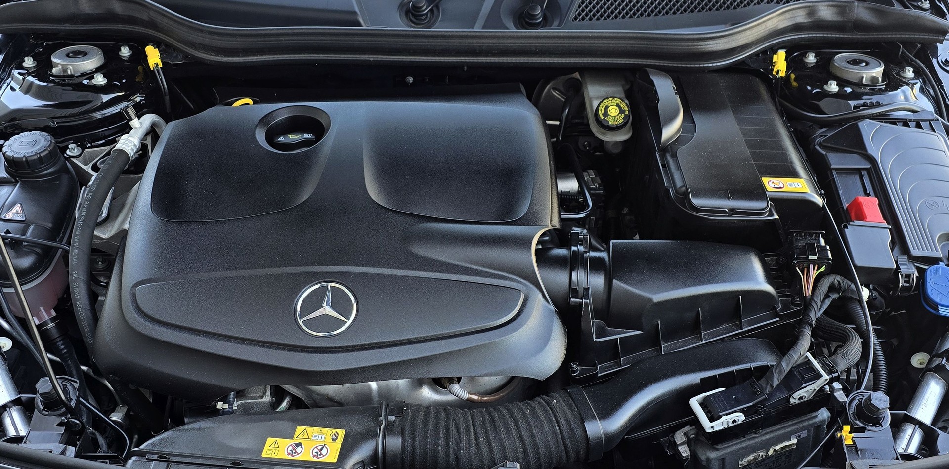 MERCEDES-BENZ A 250 AMG Line 7G-DCT-image-15