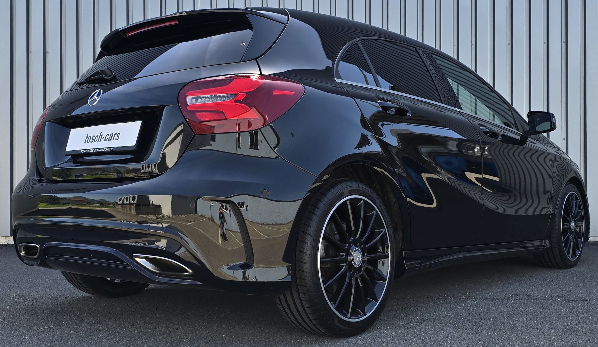 MERCEDES-BENZ A 250 AMG Line 7G-DCT-image-6