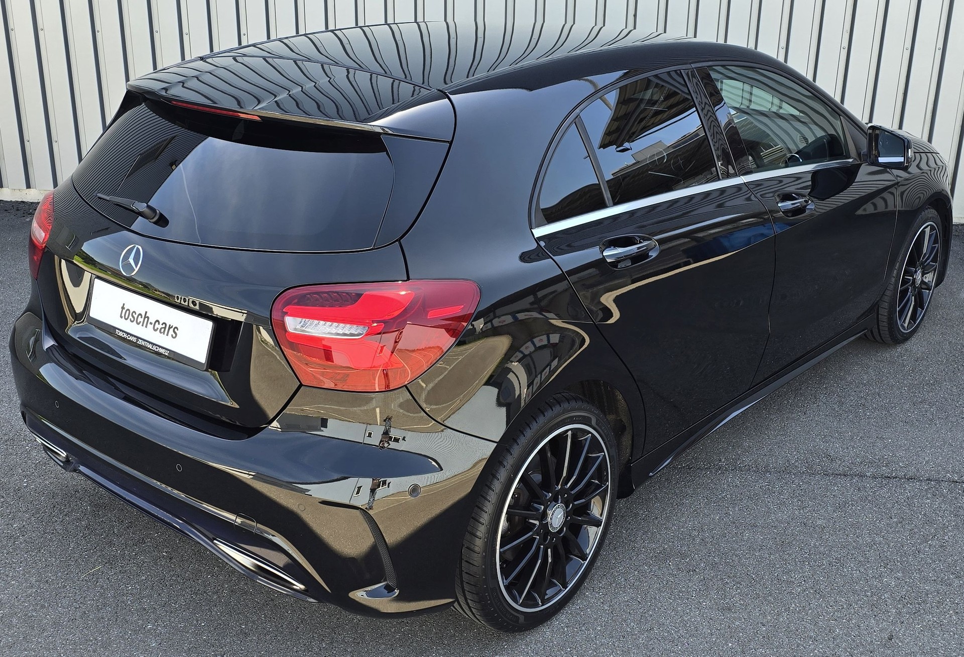 MERCEDES-BENZ A 250 AMG Line 7G-DCT-image-7