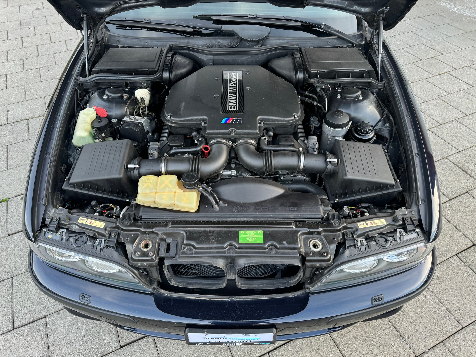 BMW M5-image-14