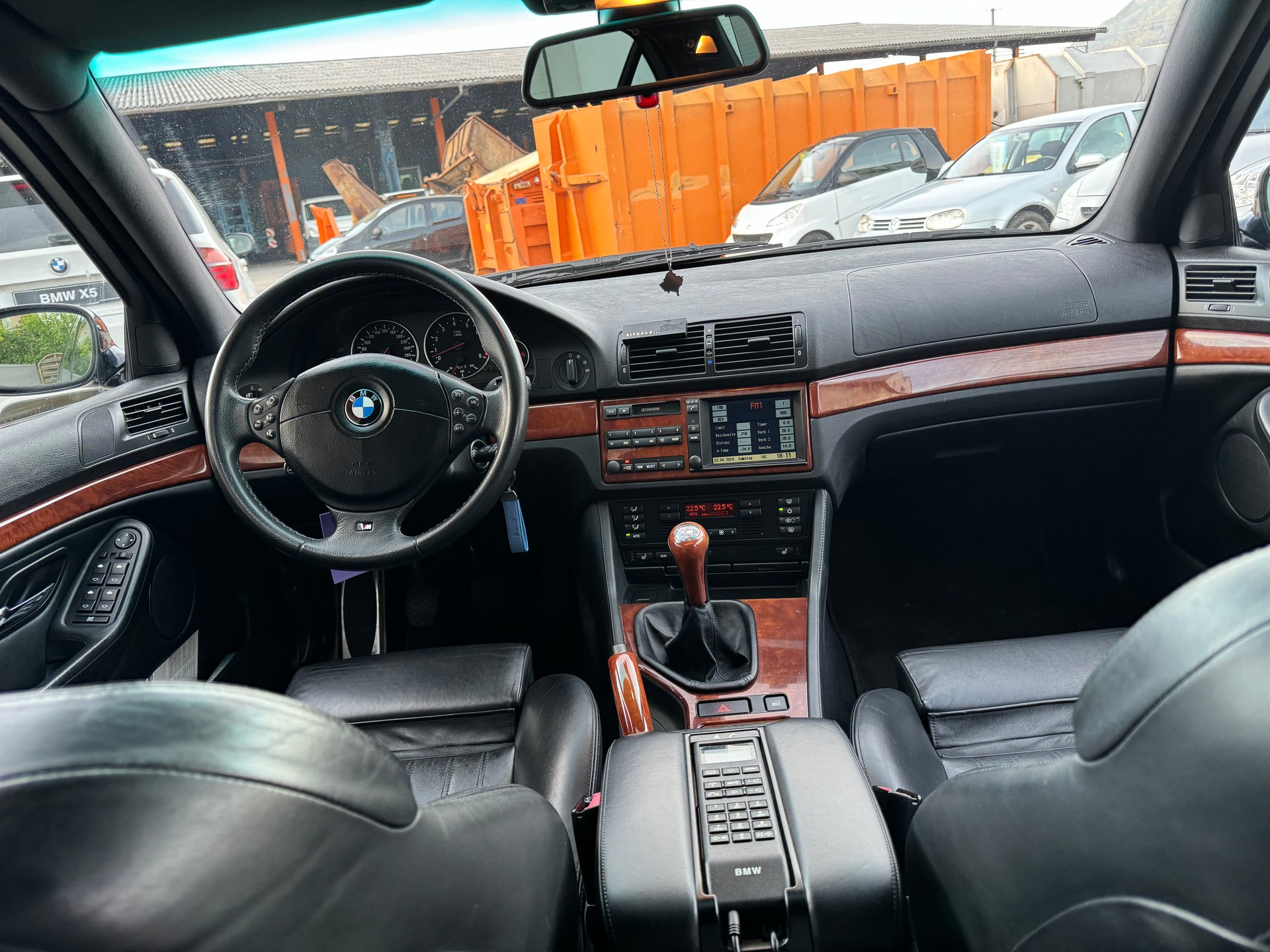 BMW M5-image-9