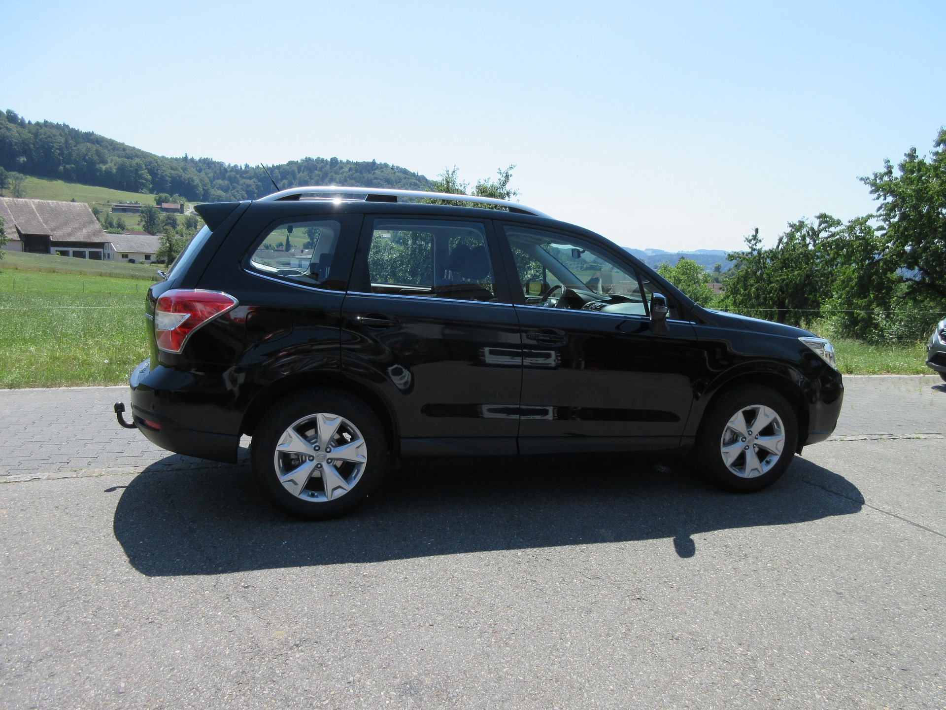 SUBARU Forester 2.0i Advantage Lineartronic-image-0