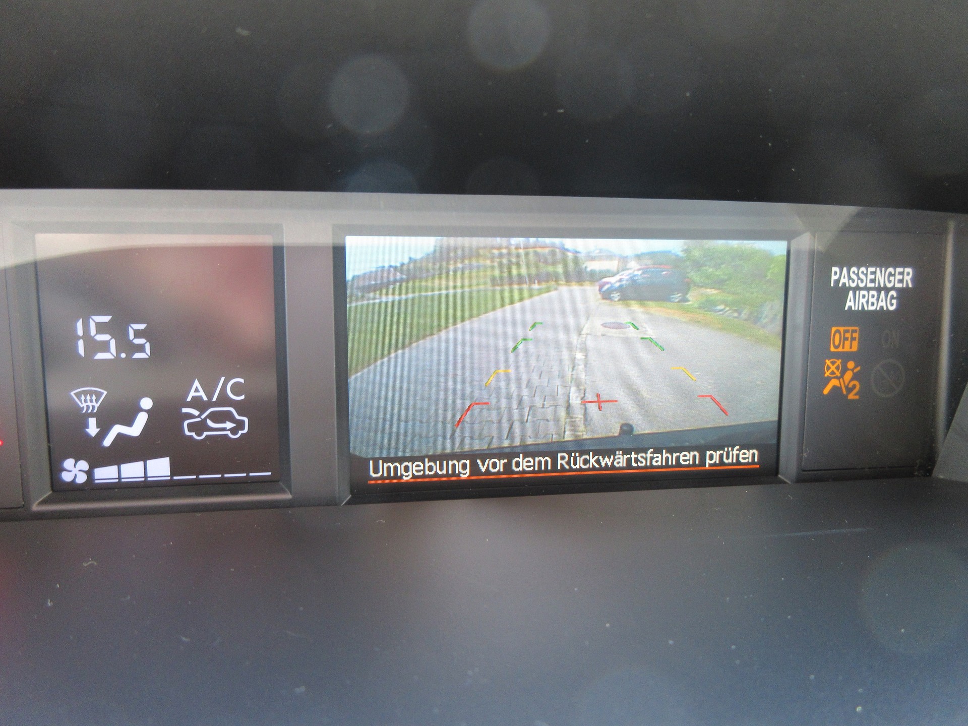 SUBARU Forester 2.0i Advantage Lineartronic-image-12