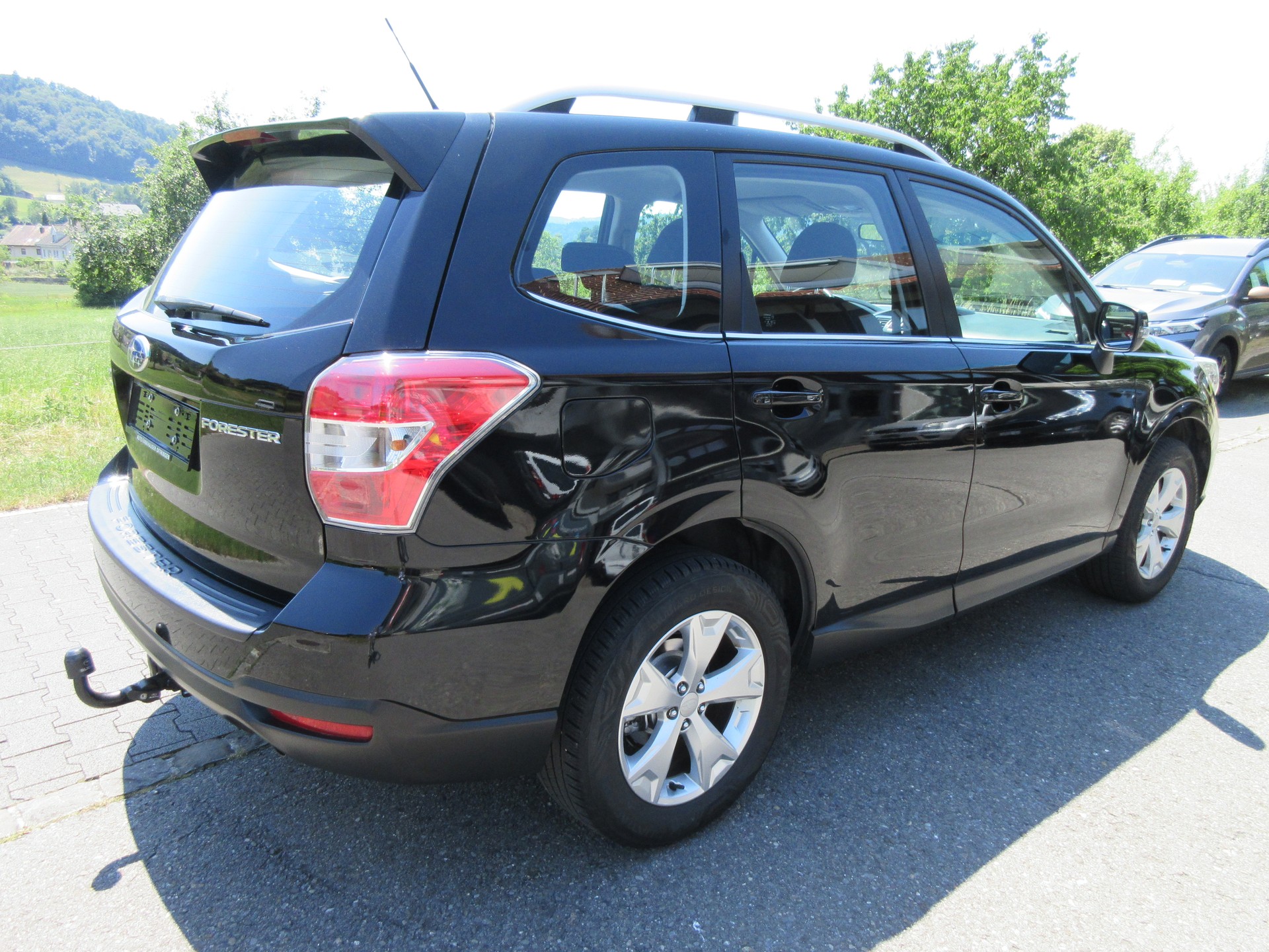 SUBARU Forester 2.0i Advantage Lineartronic-image-3