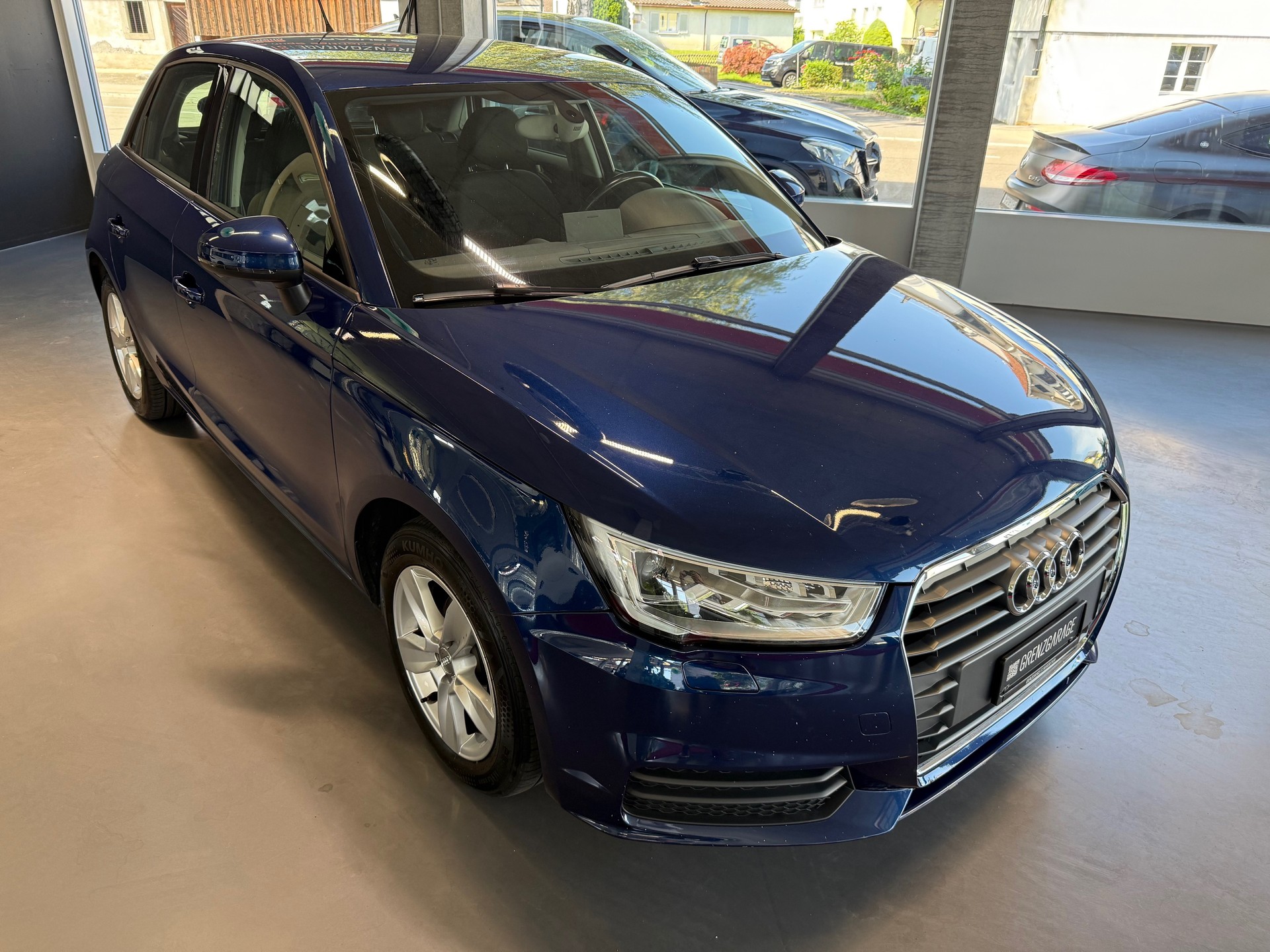 AUDI A1 Sportback 1.0 TFSI Sport-image-1