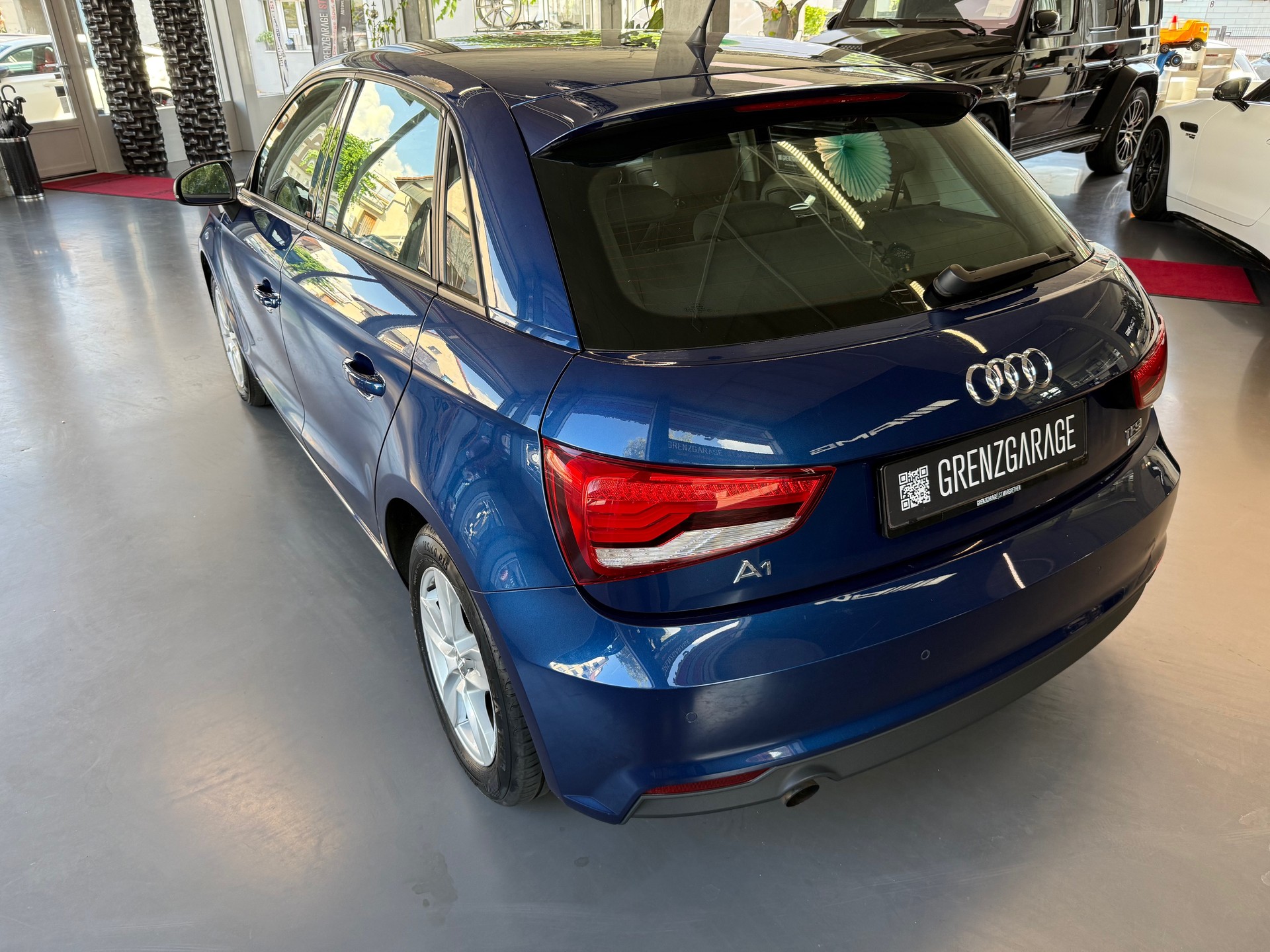 AUDI A1 Sportback 1.0 TFSI Sport-image-4