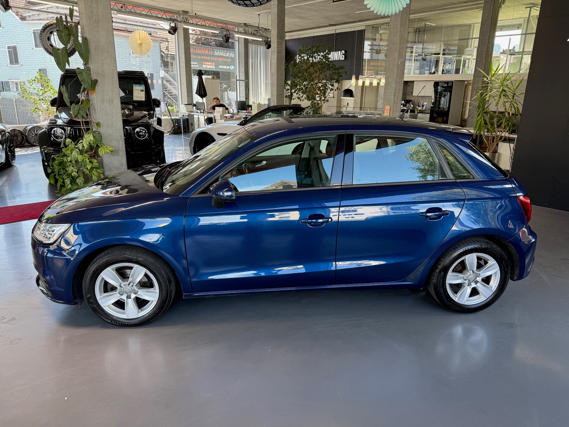 AUDI A1 Sportback 1.0 TFSI Sport-image-2