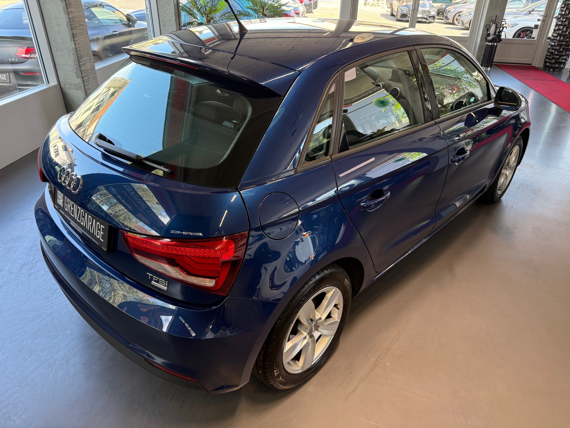 AUDI A1 Sportback 1.0 TFSI Sport-image-5
