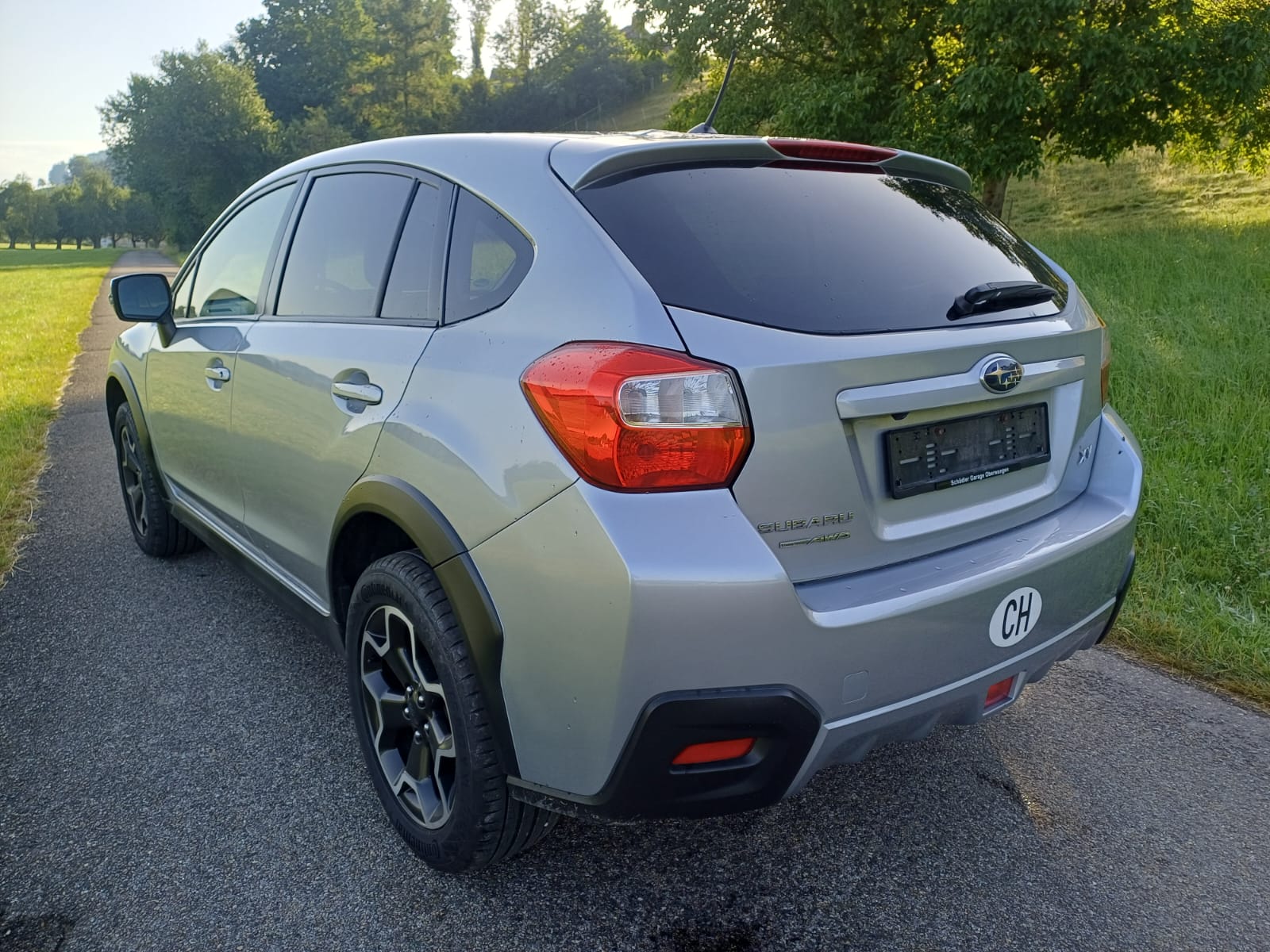 SUBARU XV 2.0 Swiss Two AWD CVT-image-3
