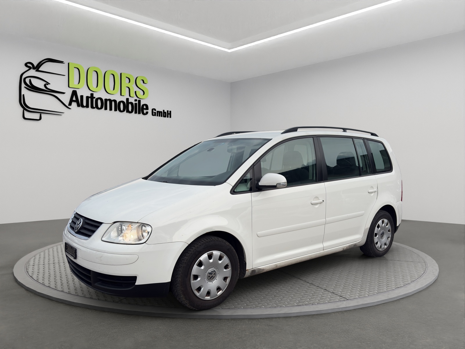 VW Touran 2.0 TDI Trendline-image-2