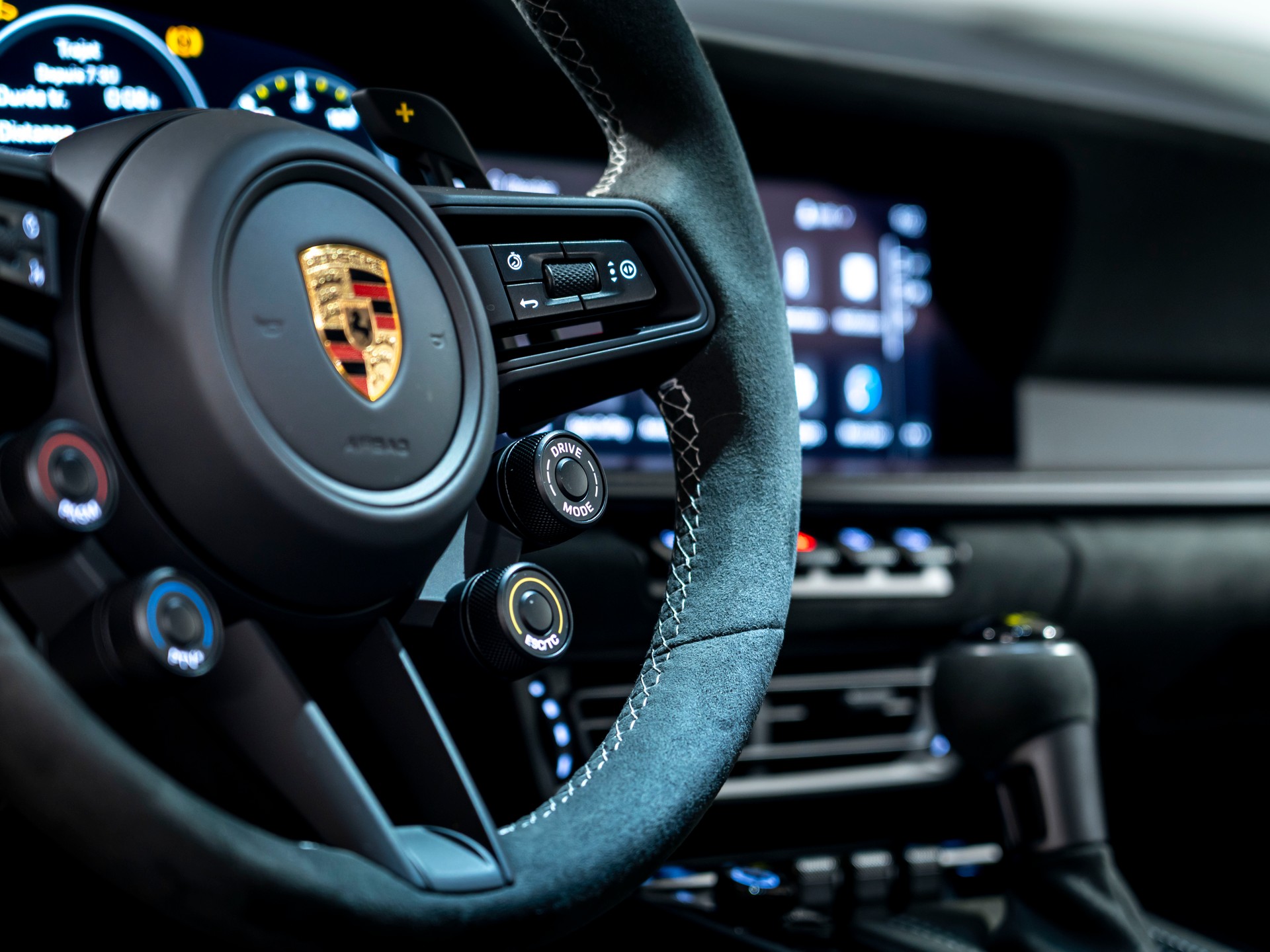 PORSCHE 911 GT3 RS-image-18
