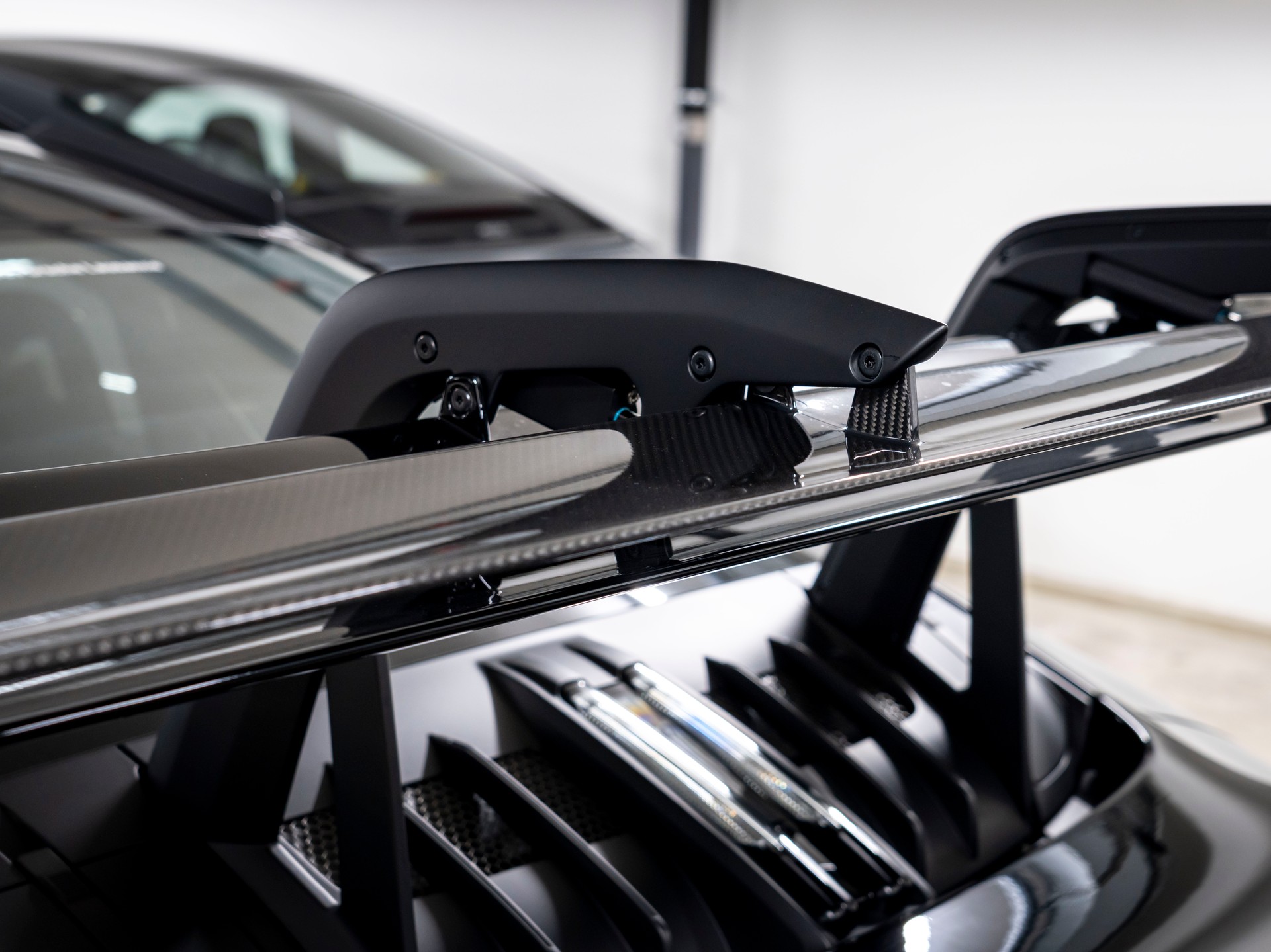 PORSCHE 911 GT3 RS-image-10