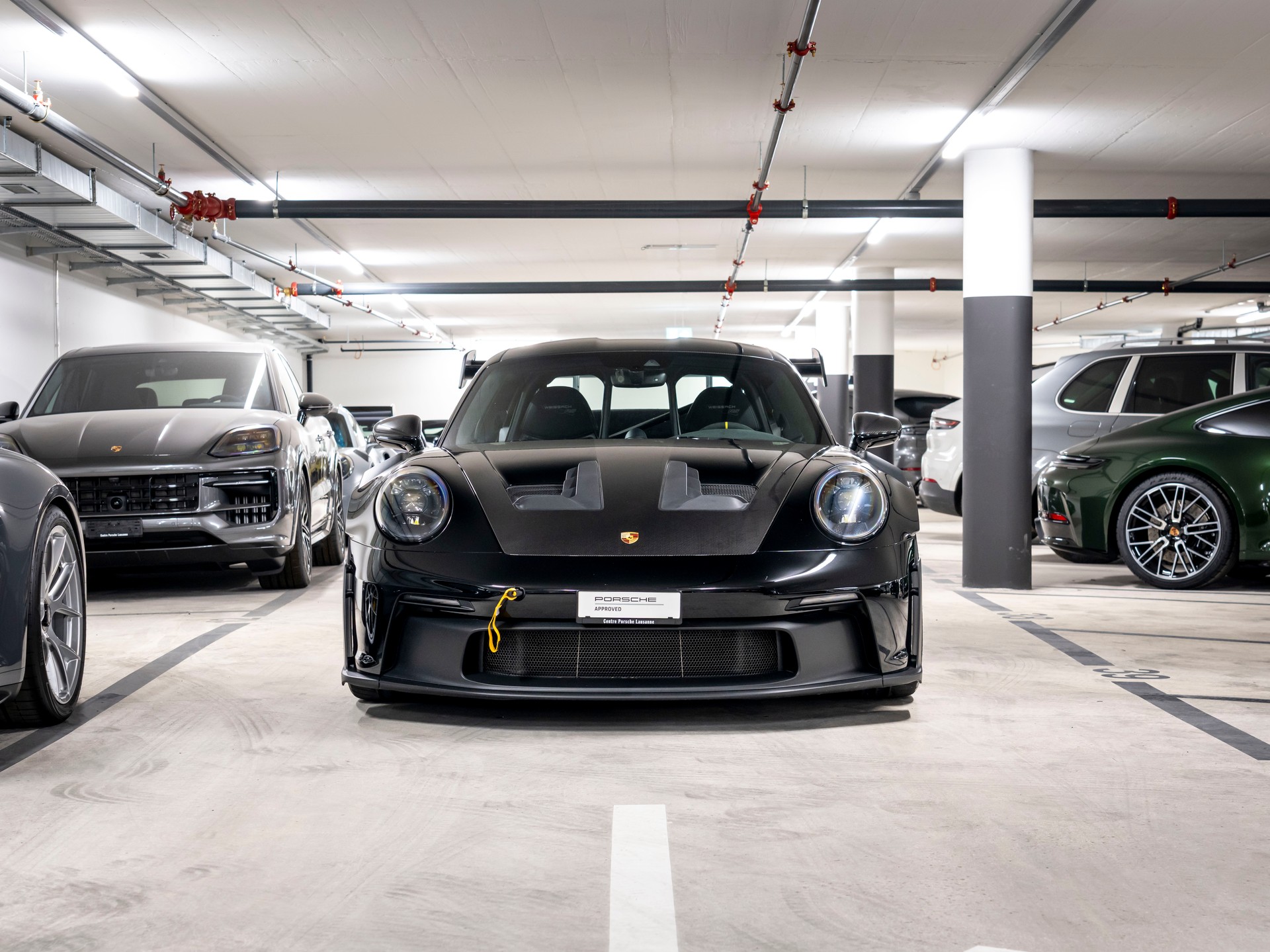 PORSCHE 911 GT3 RS-image-3