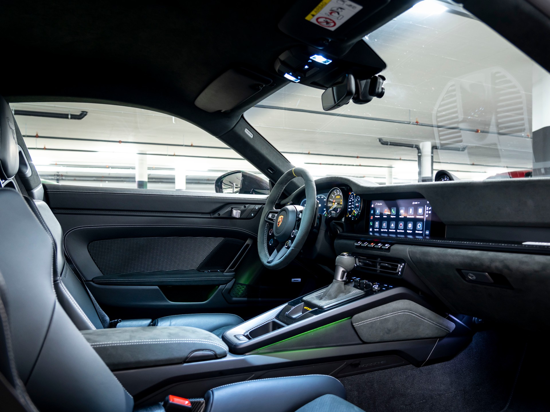 PORSCHE 911 GT3 RS-image-22