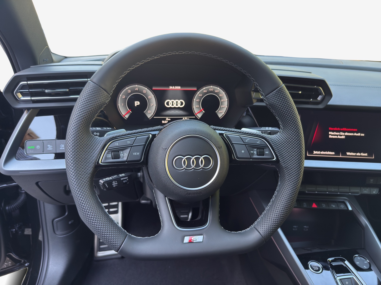 AUDI A3 Sportback TFSI 110 kW S line Attraction S tronic-image-9