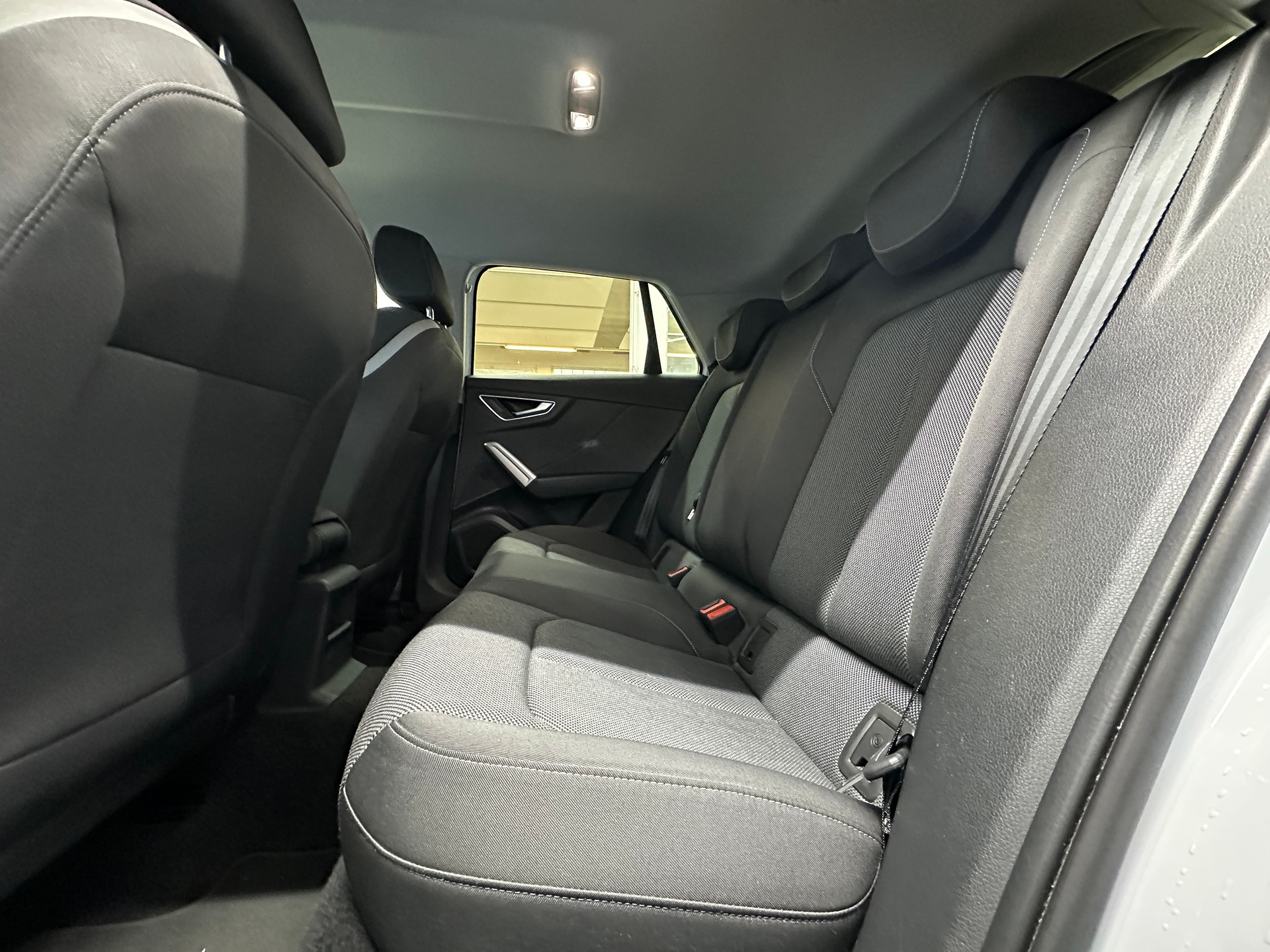 AUDI Q2 35 TFSI S line S-tronic-image-8