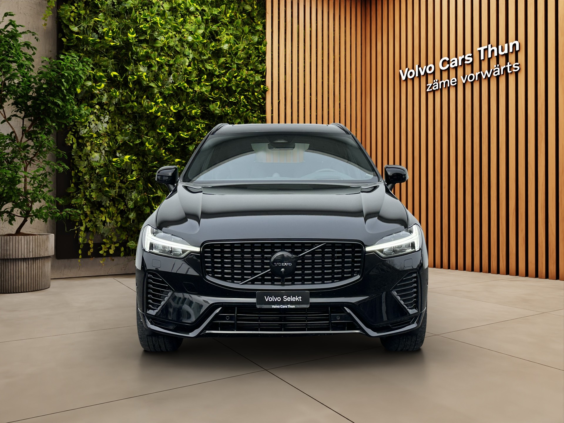 VOLVO XC60 2.0 T8 TE XCENTRIC Black Edition eAWD-image-1