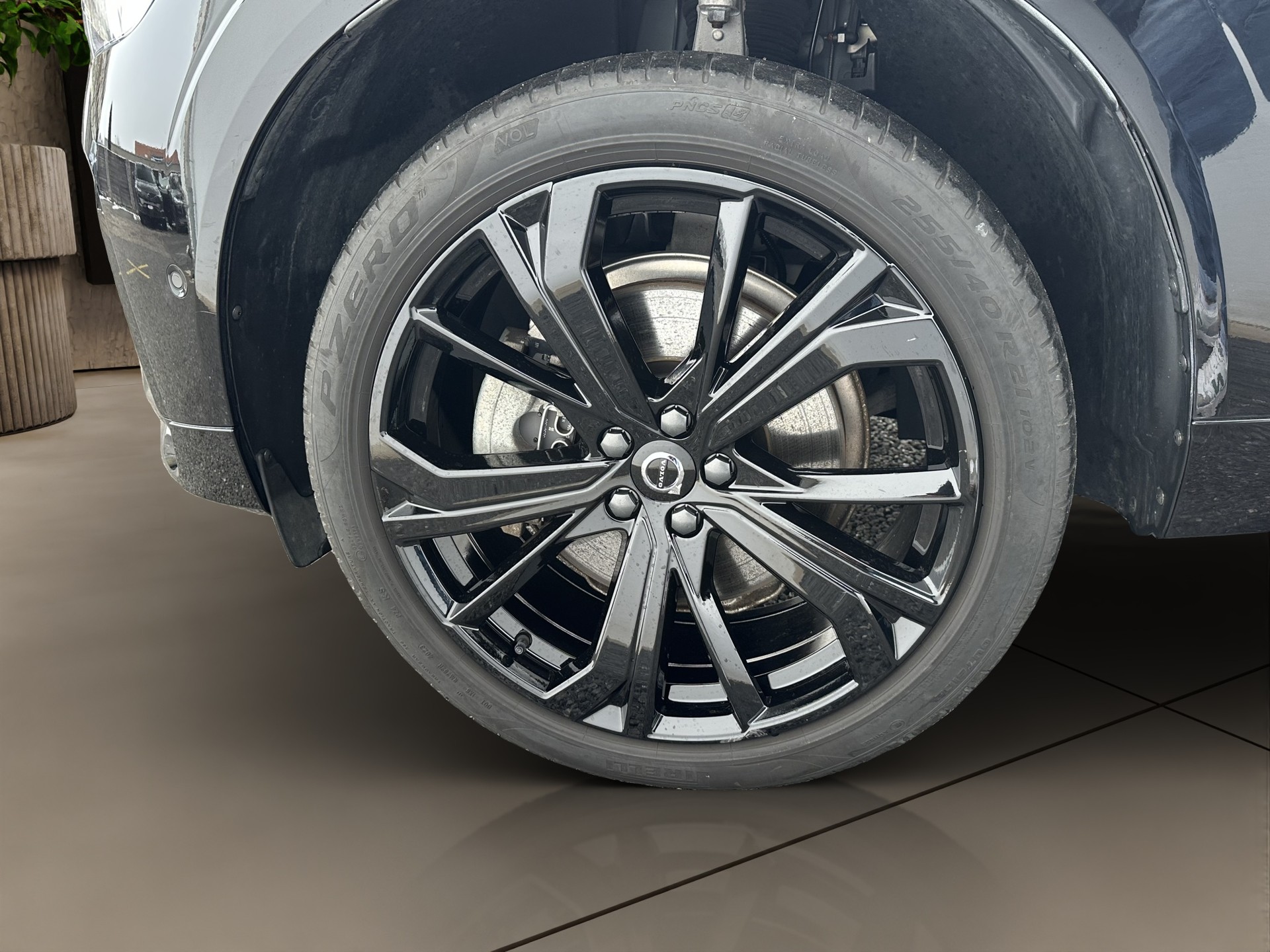 VOLVO XC60 2.0 T8 TE XCENTRIC Black Edition eAWD-image-7