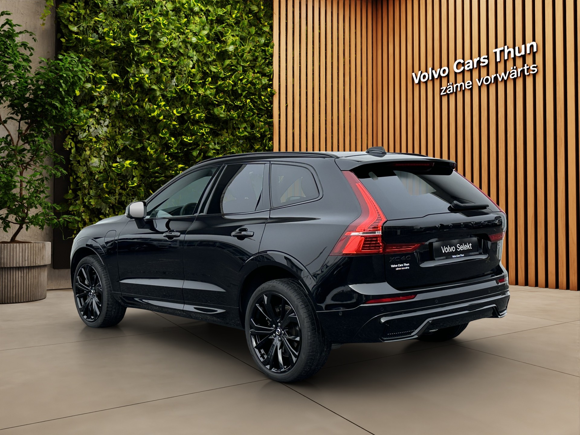 VOLVO XC60 2.0 T8 TE XCENTRIC Black Edition eAWD-image-5