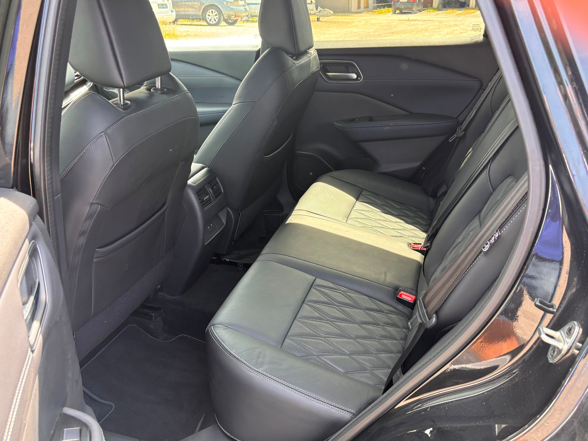 NISSAN Qashqai 1.3 DIG-T MHEV Tekna Xtronic-image-9