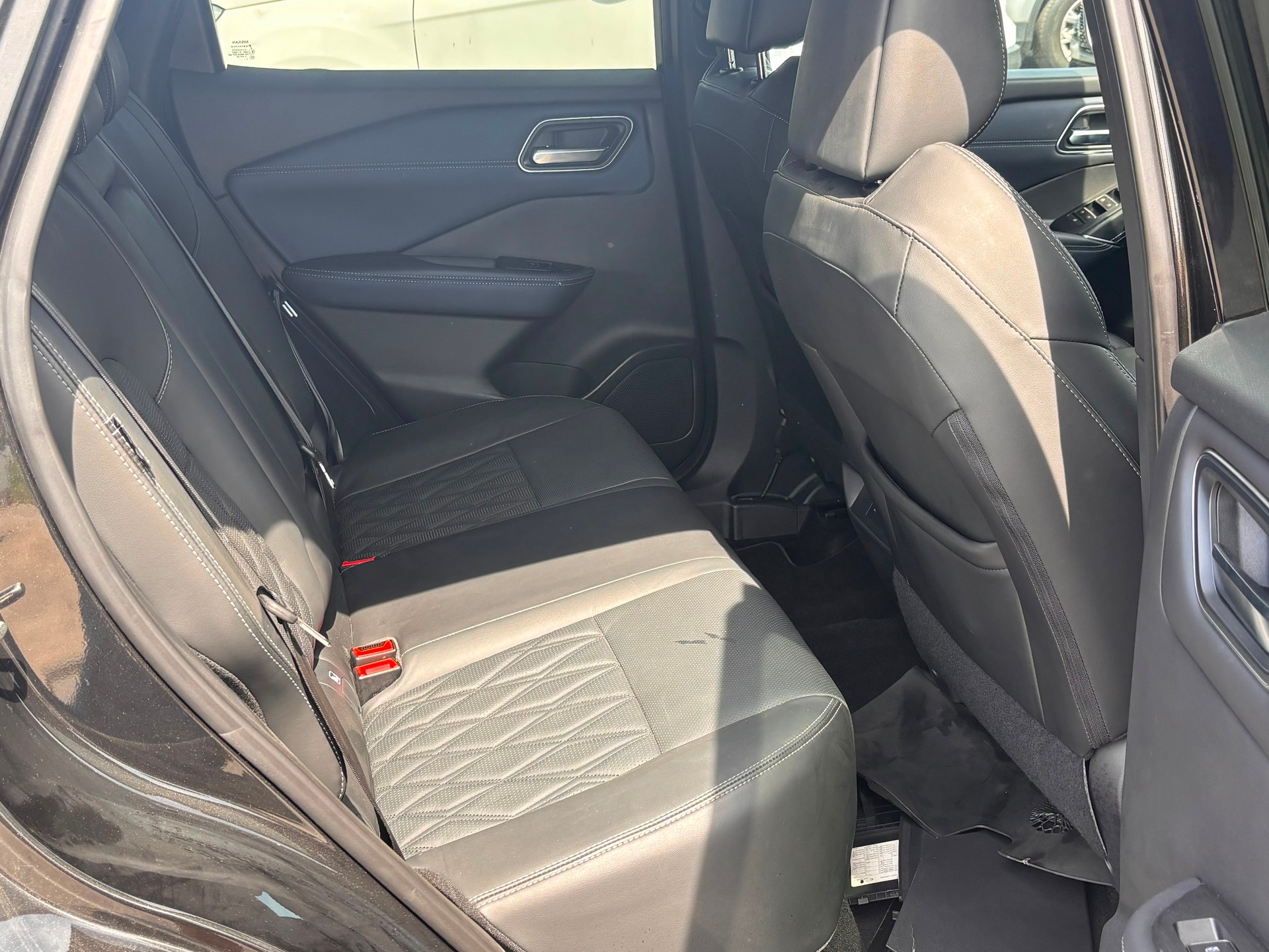 NISSAN Qashqai 1.3 DIG-T MHEV Tekna Xtronic-image-10