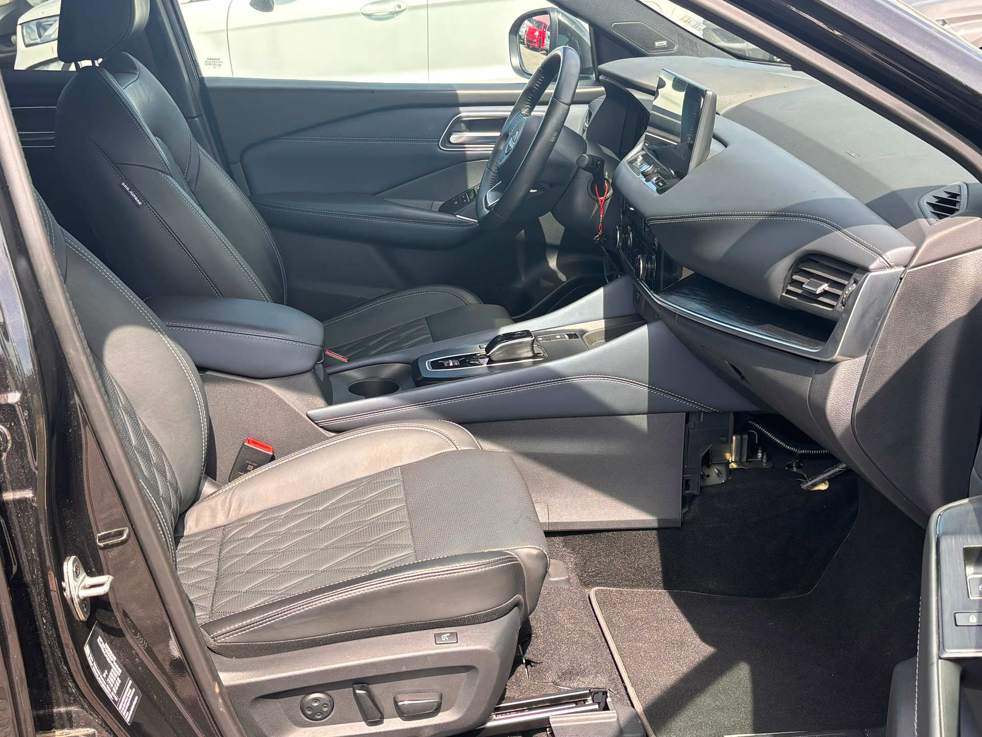 NISSAN Qashqai 1.3 DIG-T MHEV Tekna Xtronic-image-11