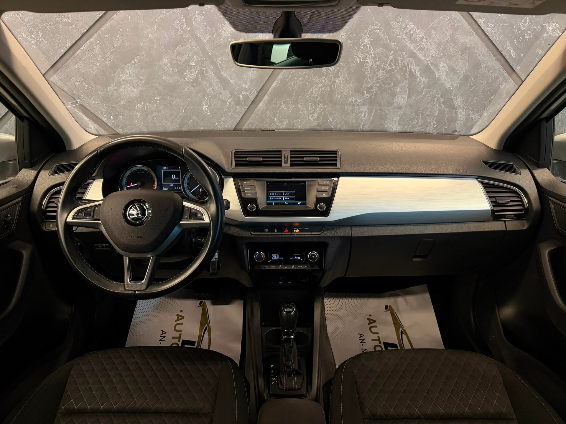 SKODA Fabia 1.2 TSI Ambition DSG-image-8