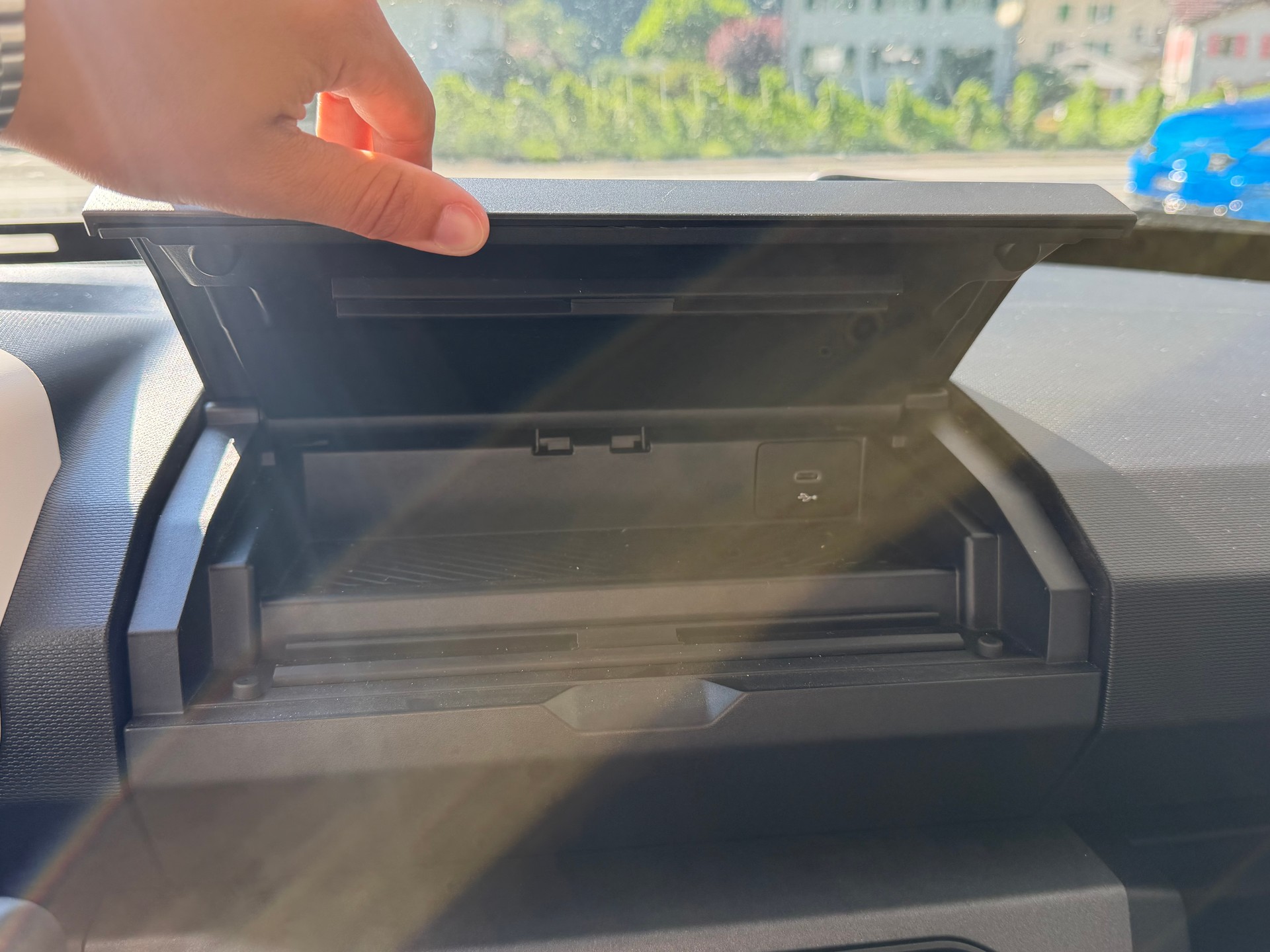 DACIA Spring 27 kWh Expression-image-11