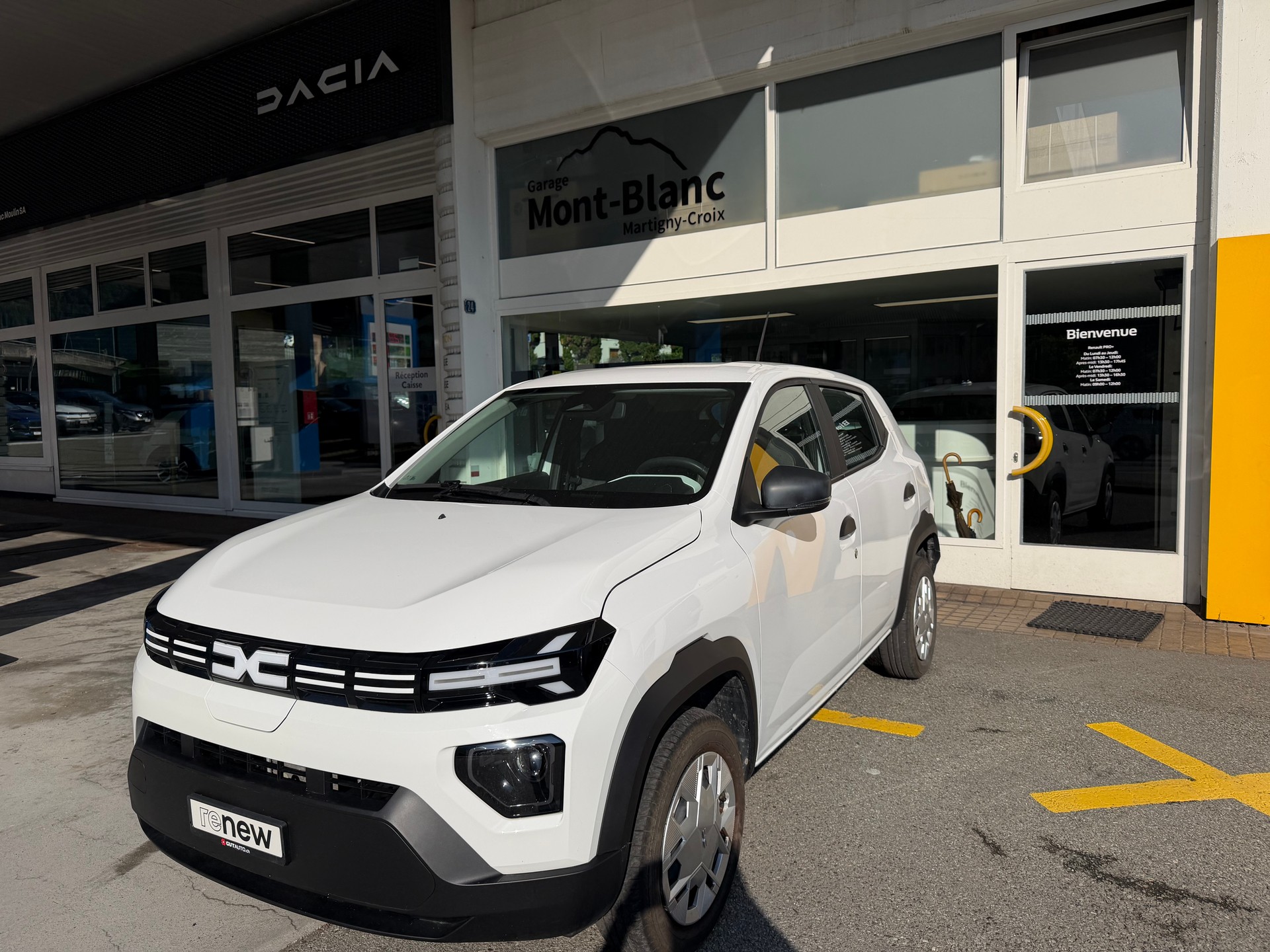 DACIA Spring 27 kWh Expression-image-0