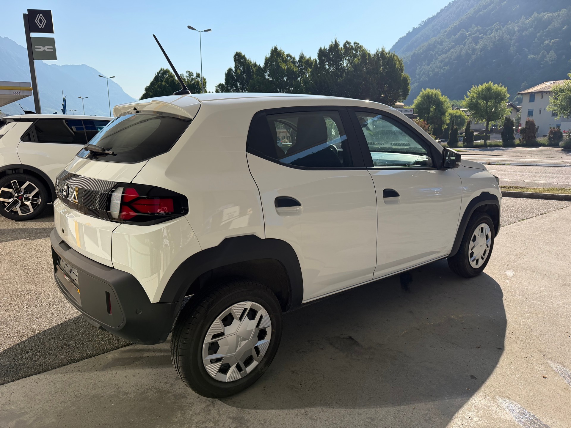 DACIA Spring 27 kWh Expression-image-2