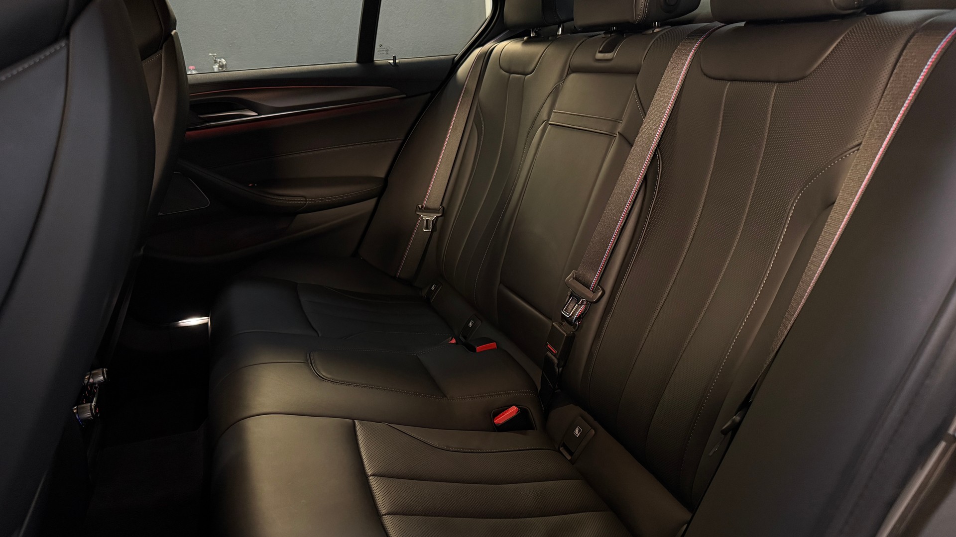 BMW M5 xDrive Competition Drivelogic *Gratis Service bis 100'000KM* *Garantie 24 Monate*-image-14