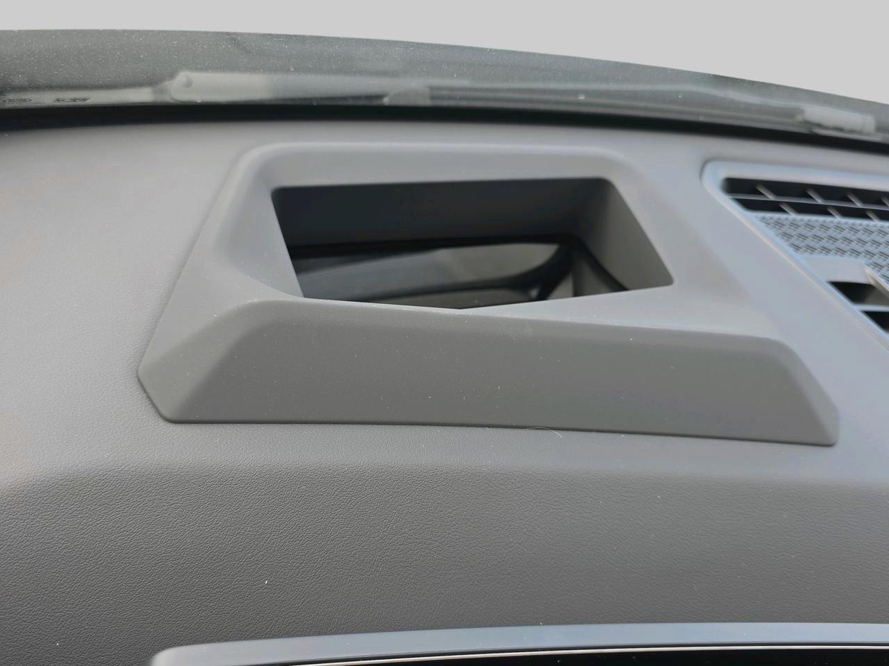 BMW X1 30e xDrive-image-17