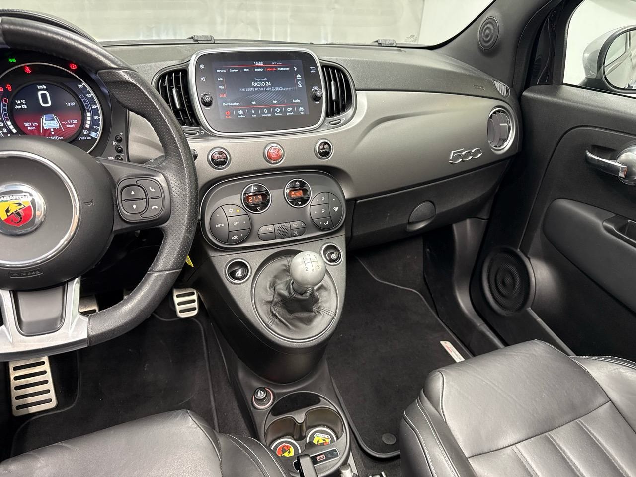 FIAT 595 1.4 16V Turbo Abarth Turismo-image-4