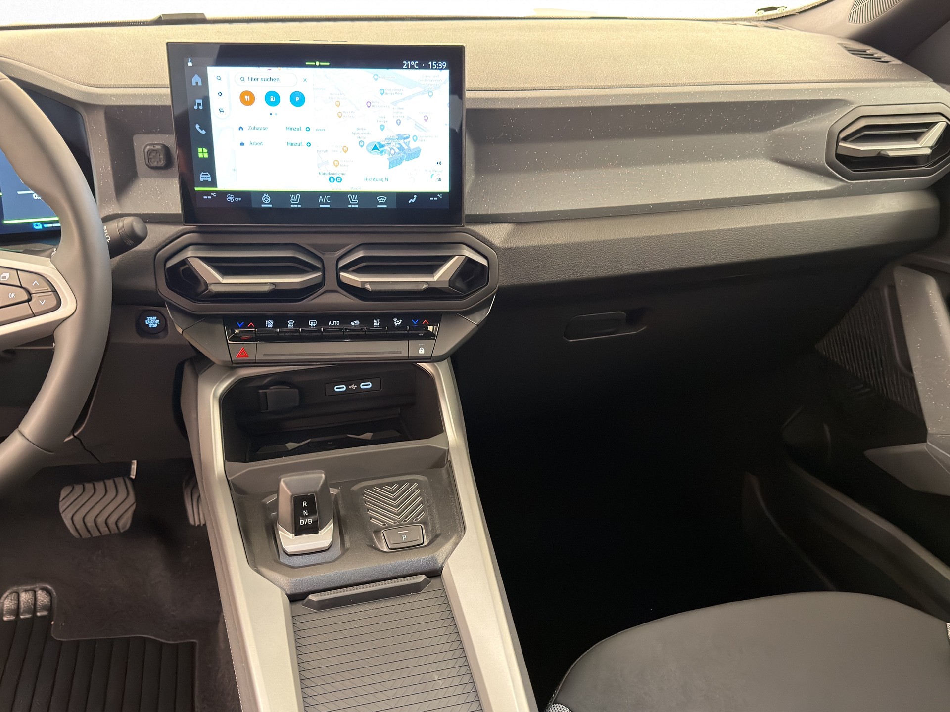 DACIA Bigster 1.8 Hybrid Journey-image-9
