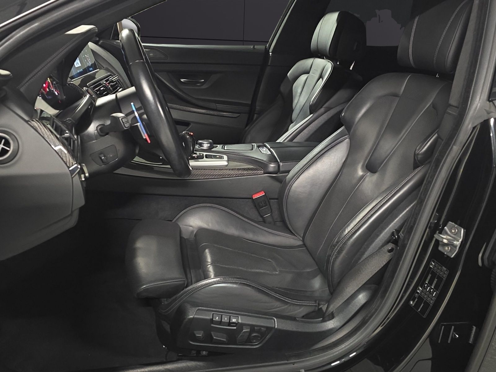 BMW M6 Gran Coupé Drivelogic Competition-image-8