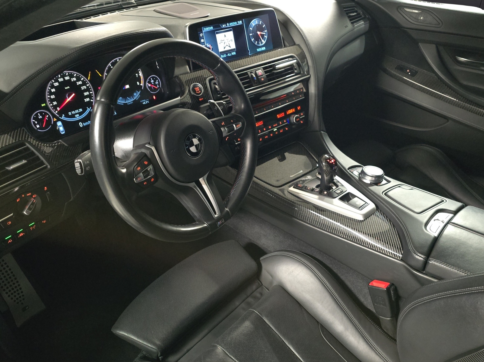 BMW M6 Gran Coupé Drivelogic Competition-image-9