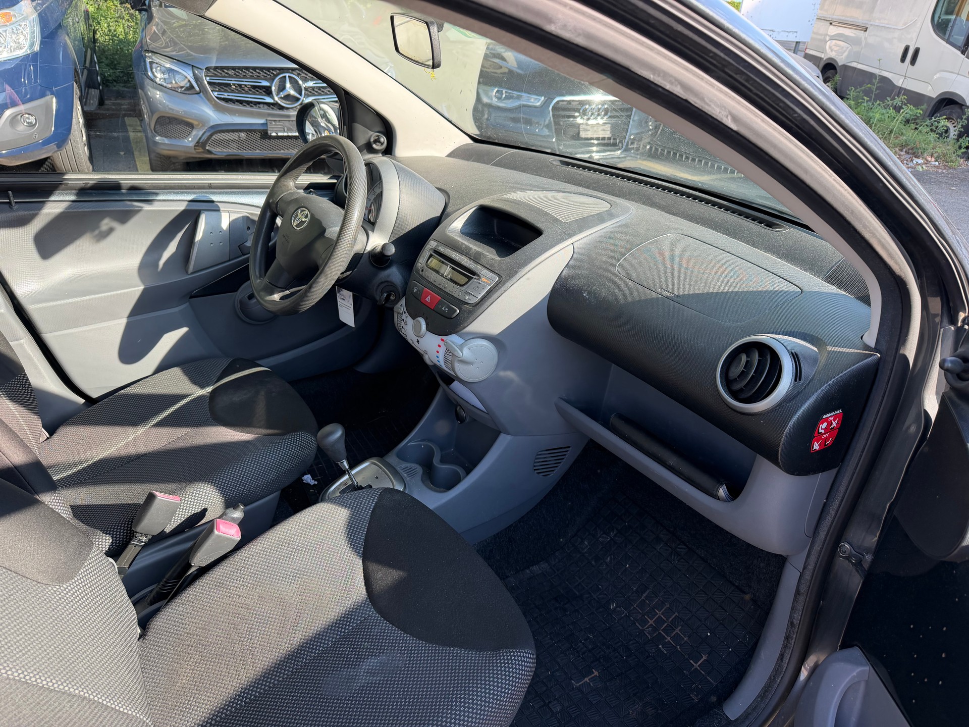TOYOTA Aygo 1.0 Linea Sol Multimode-image-8