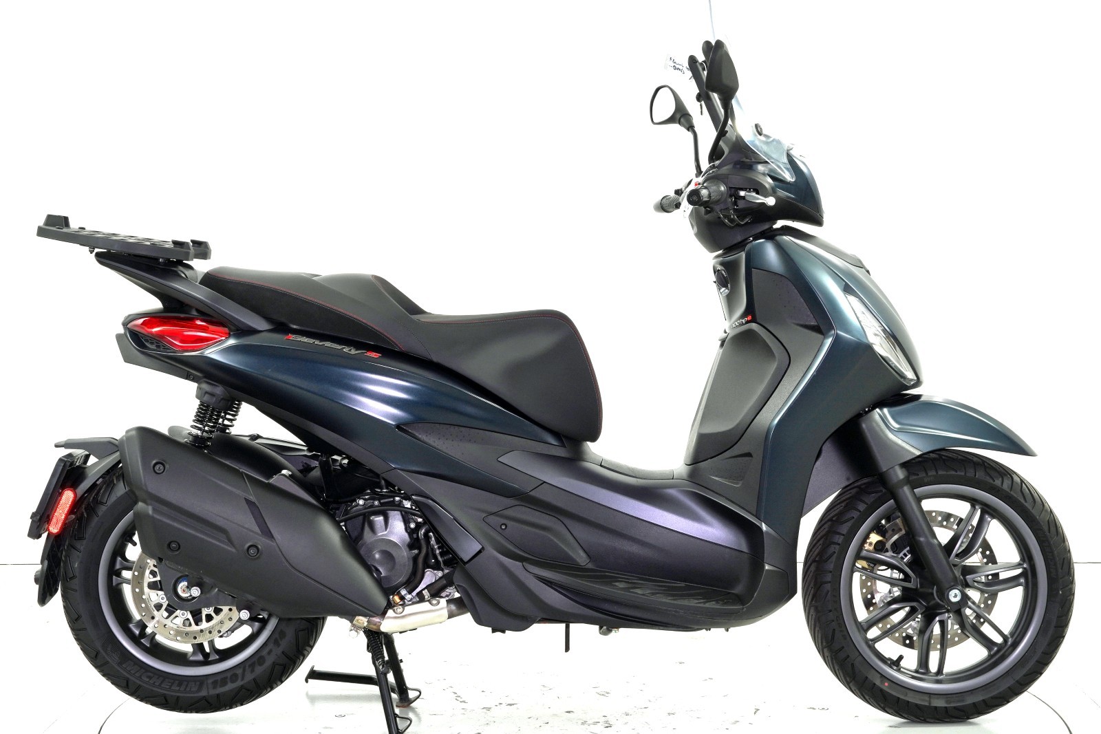 PIAGGIO Beverly 400 hpe ABS/ASR-showroom-element-3
