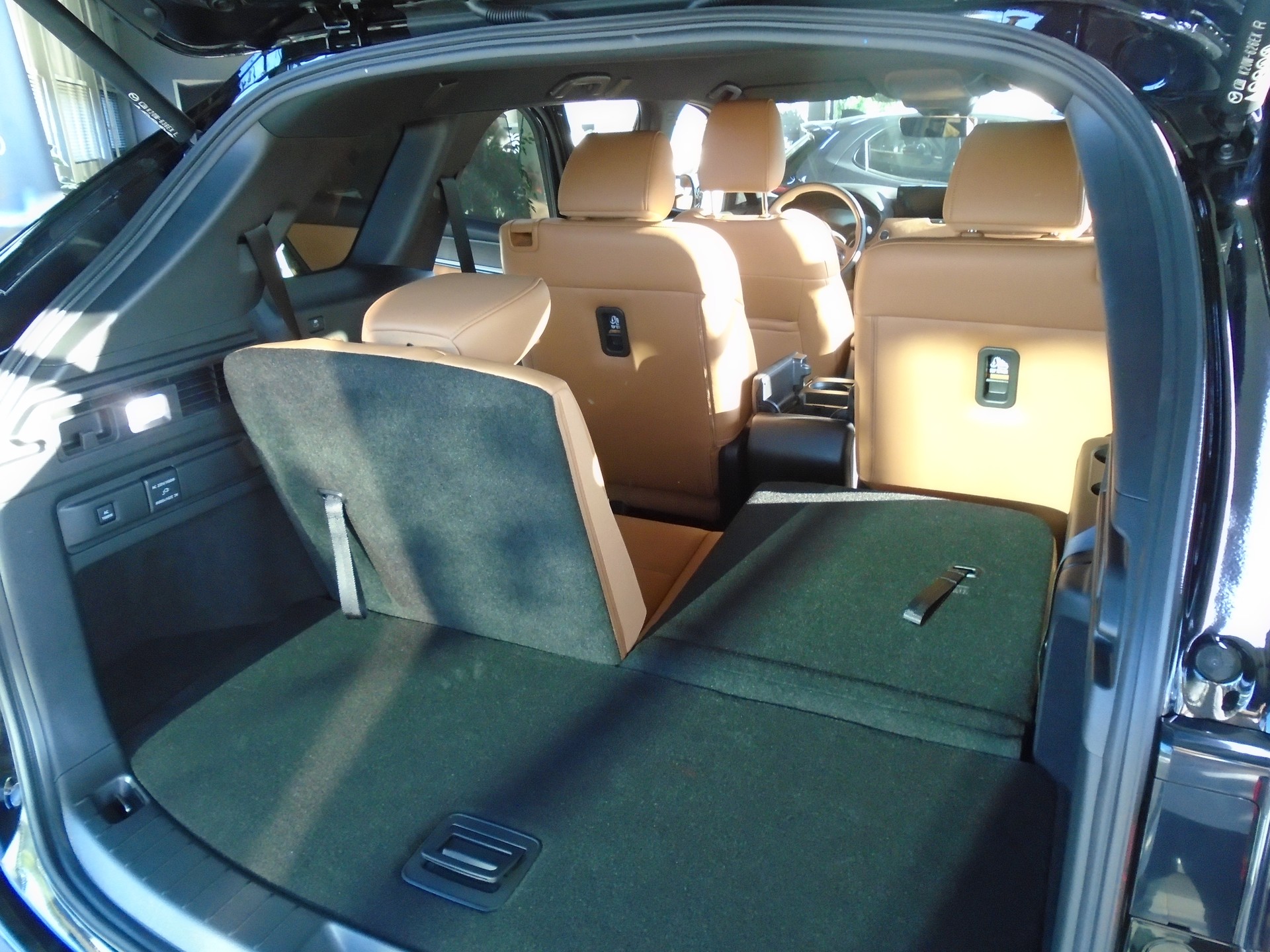 MAZDA CX-80 e-Skyactiv PHEV 327 AWD Homura-image-10