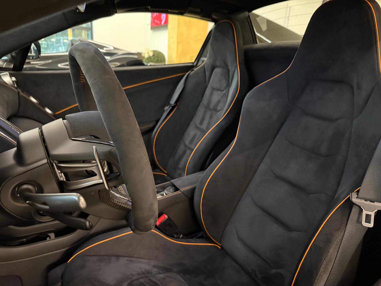 McLAREN 650S Spider 3.8 V8 SSG-image-14