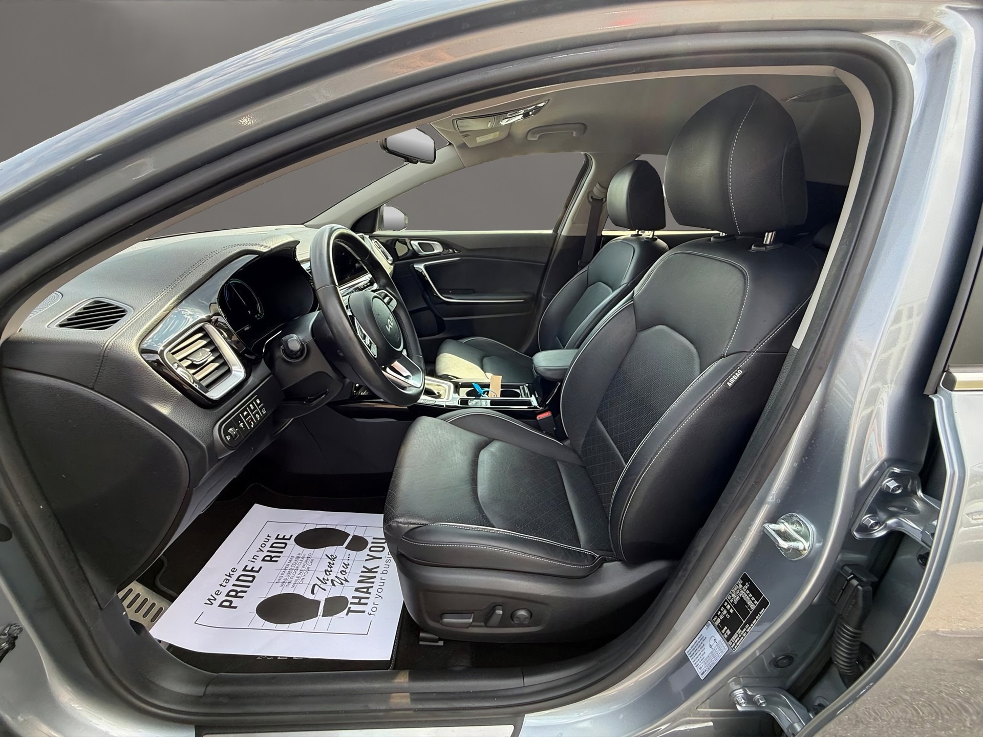 KIA Xceed 1.6 GDi Plug-in Hybrid Style DCT-image-9