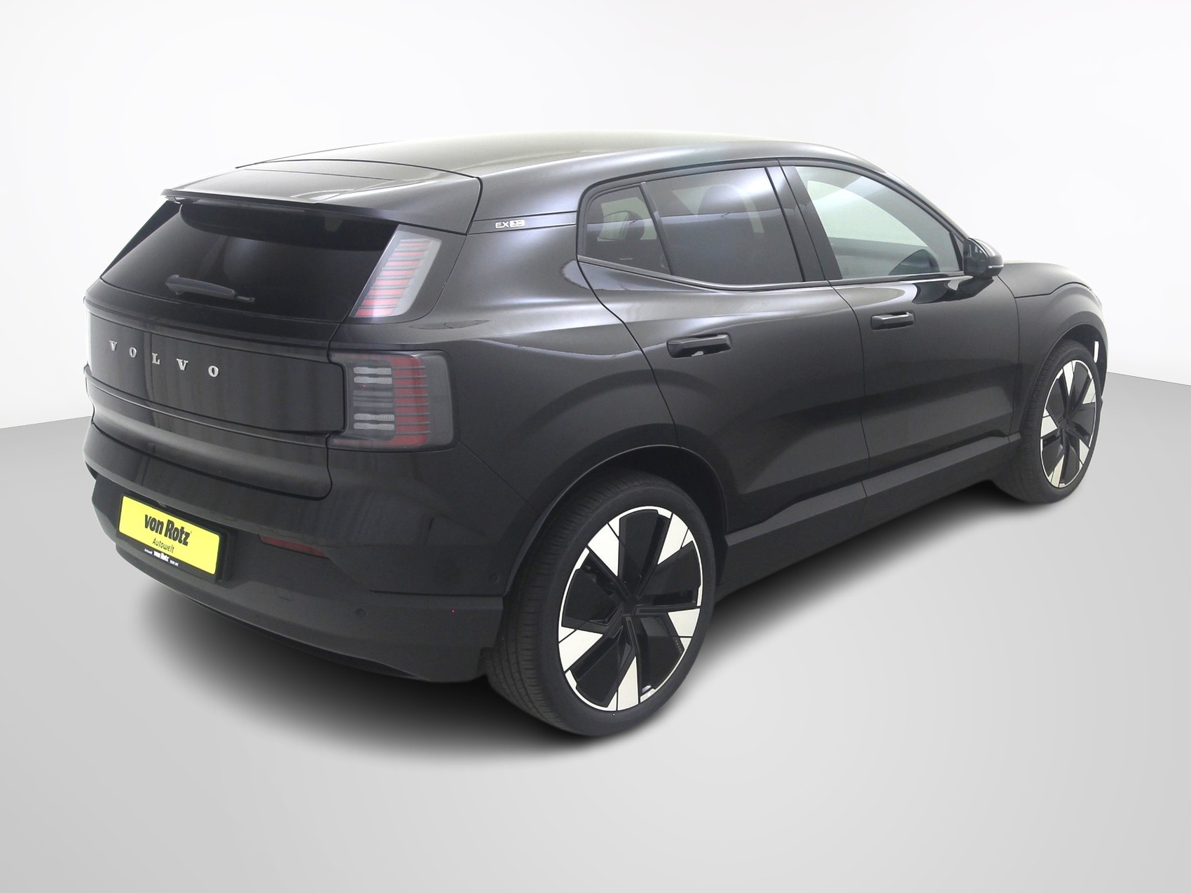 VOLVO EX 30 P8 Ultra AWD-image-4