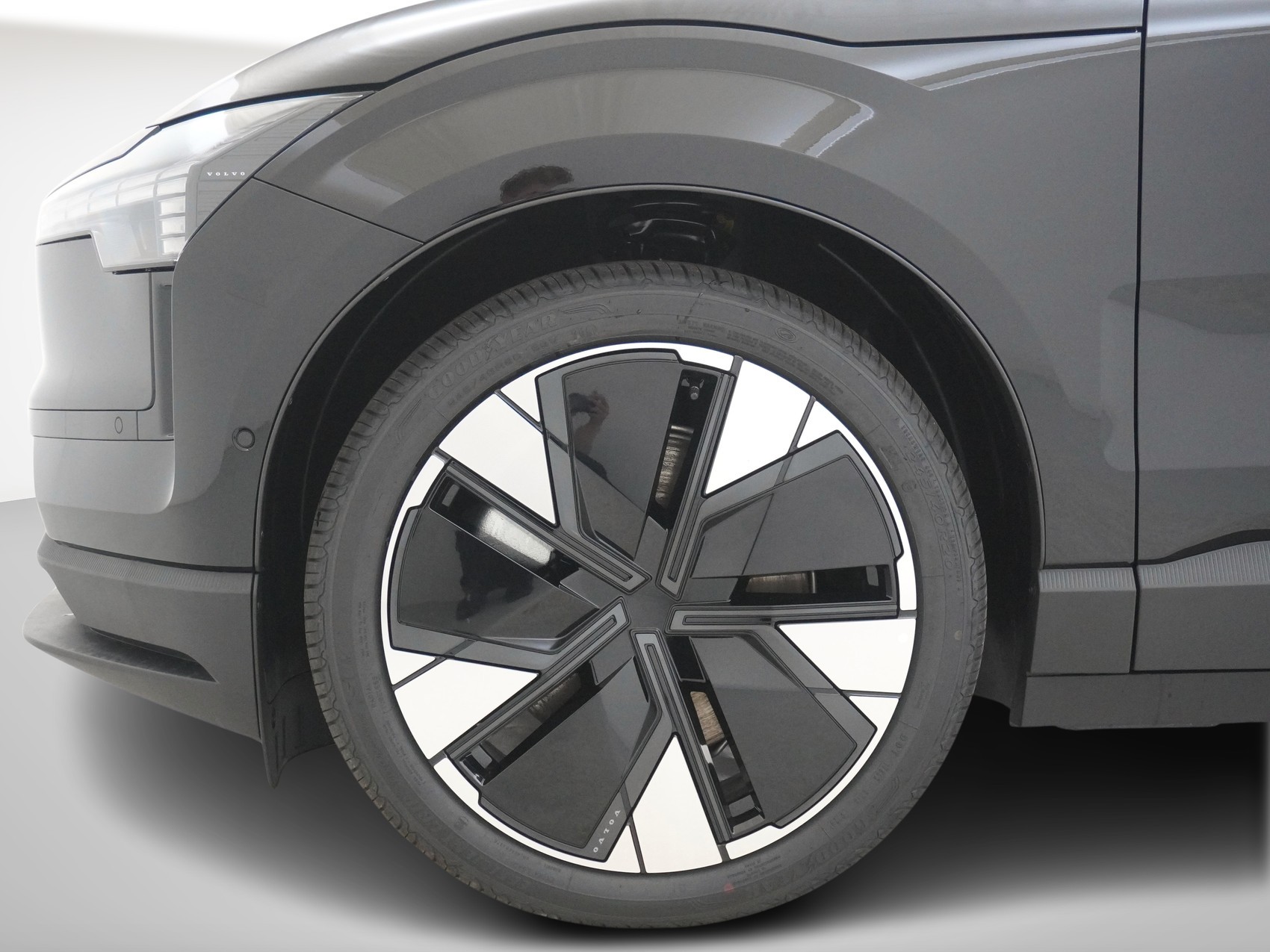 VOLVO EX 30 P8 Ultra AWD-image-9