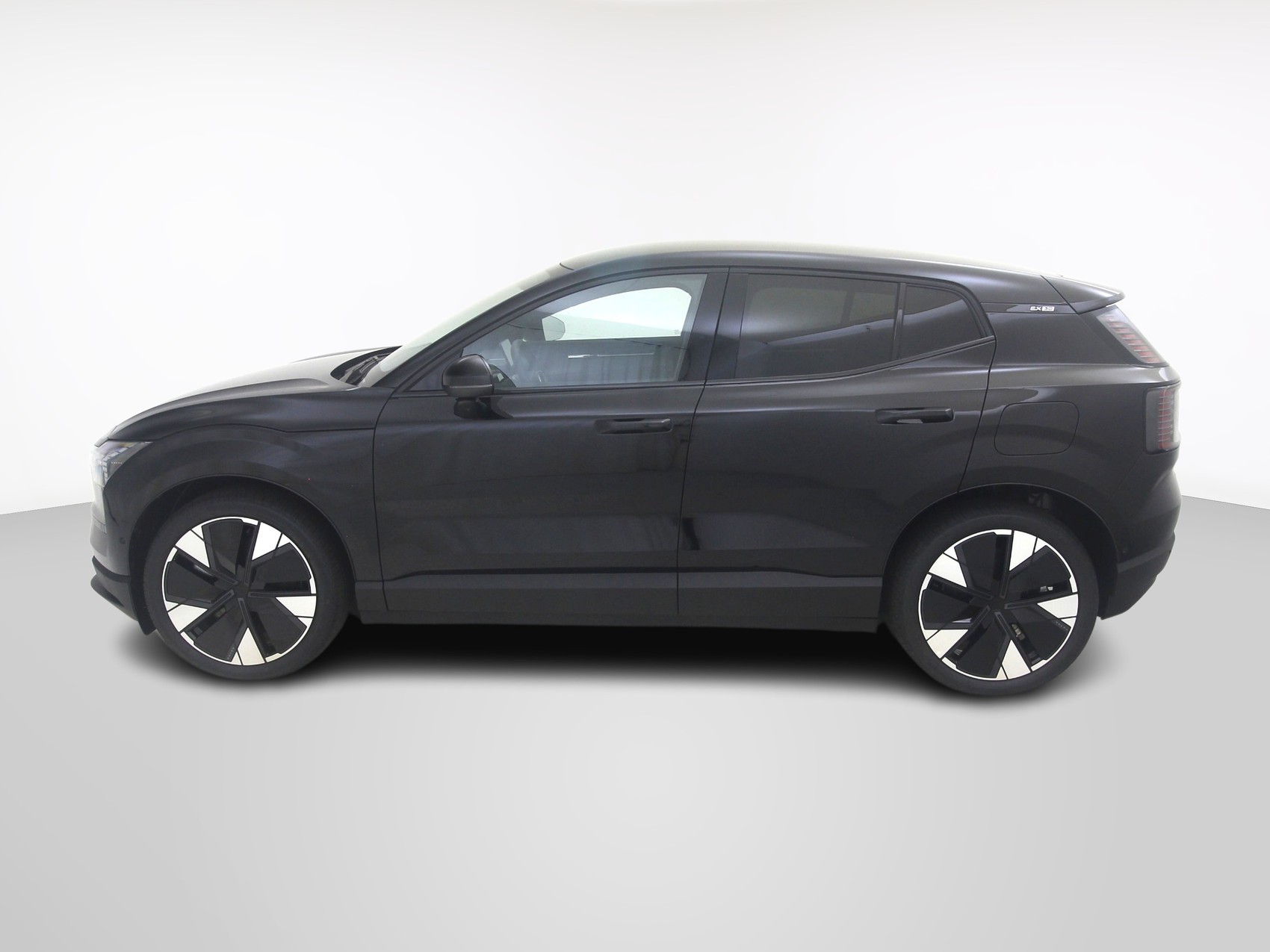 VOLVO EX 30 P8 Ultra AWD-image-1