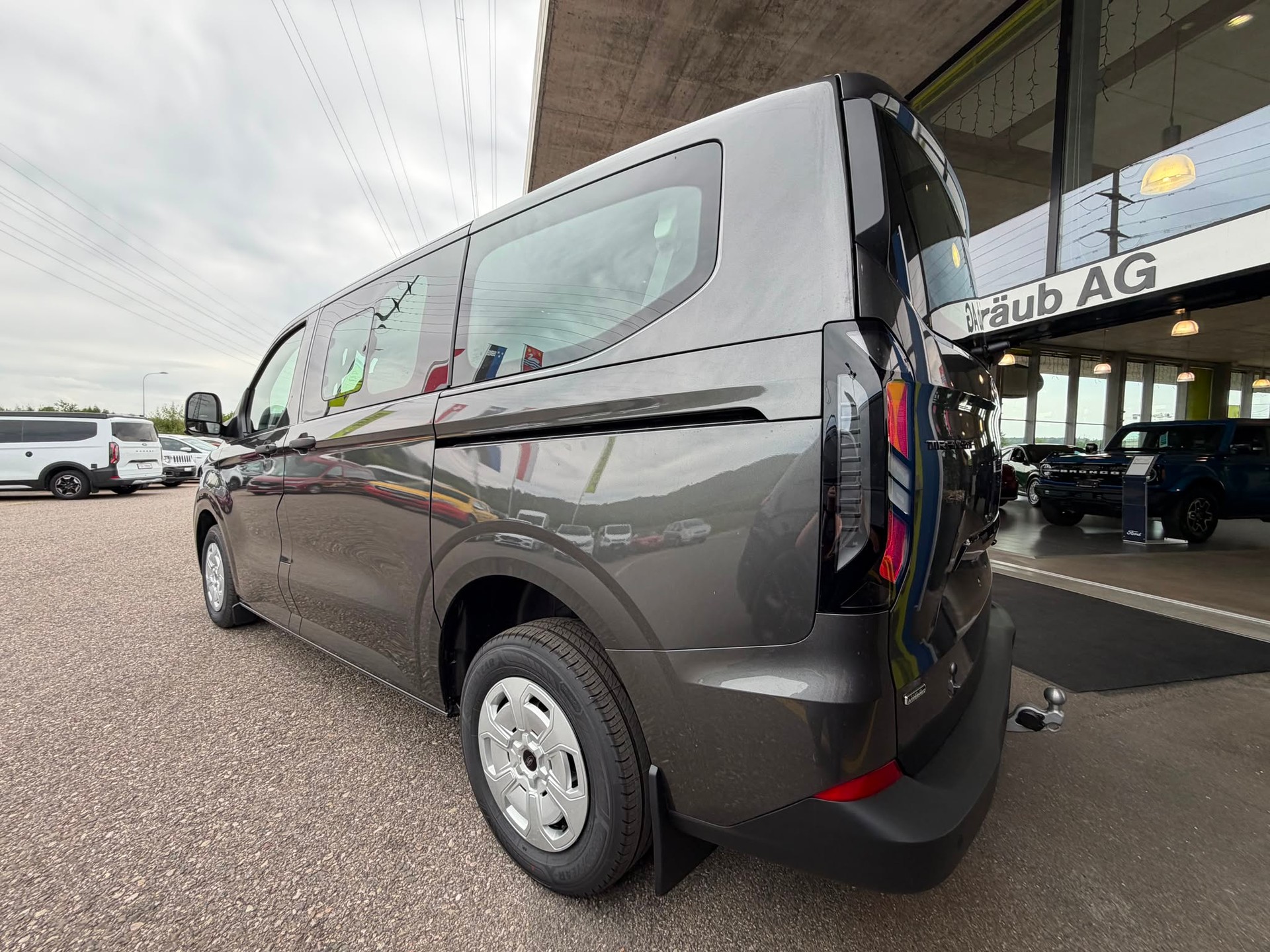 FORD Transit Custom Combi PHEV 320 L1H1 Trend Automat-image-4