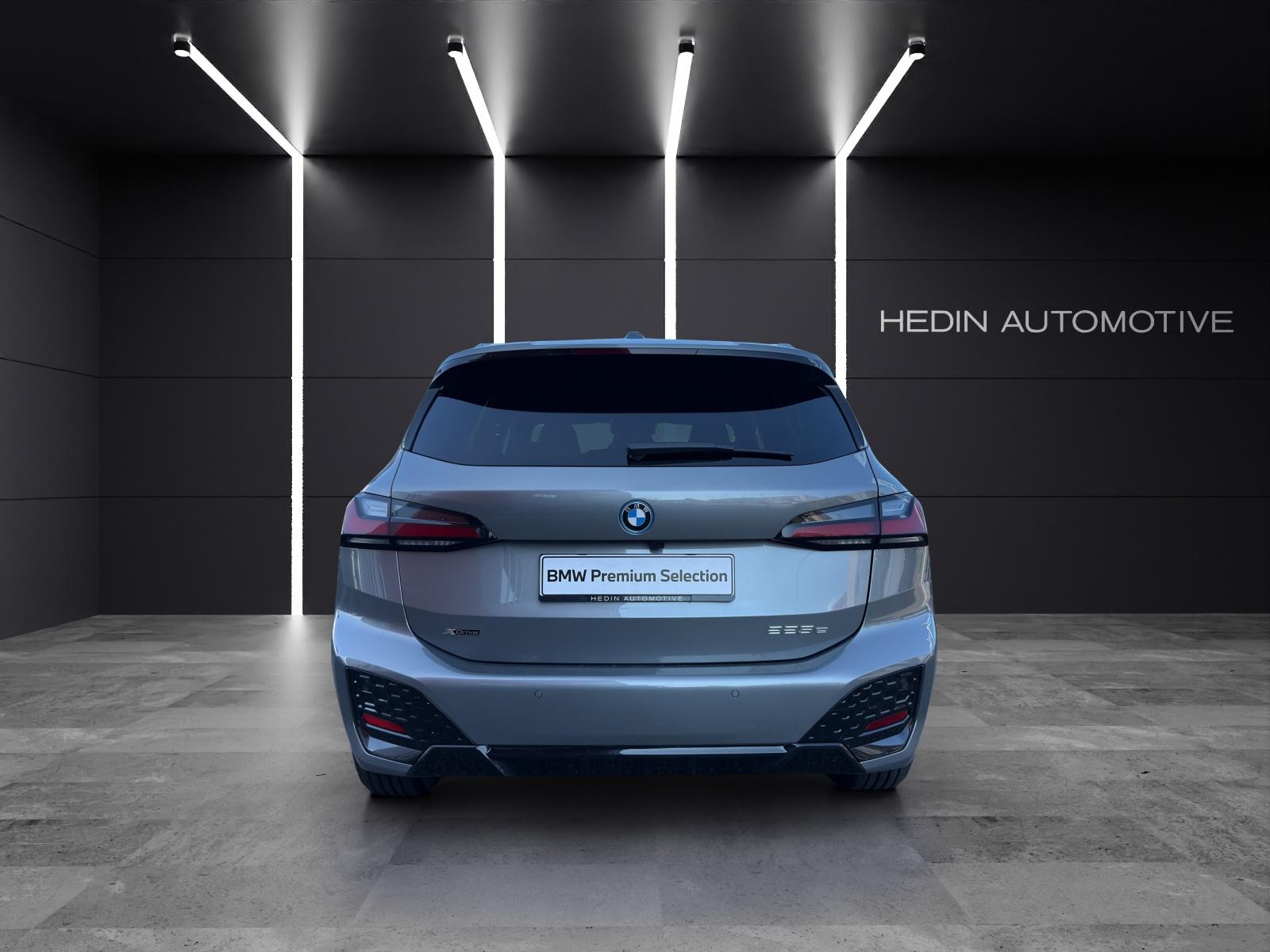 BMW 225e xDrive Active Tourer-image-4
