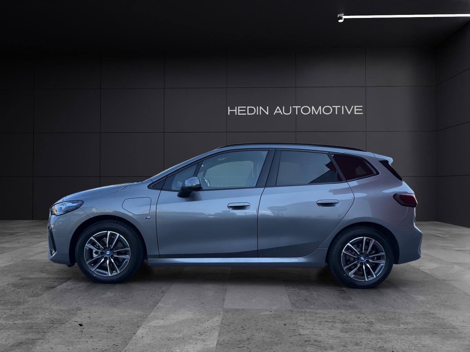 BMW 225e xDrive Active Tourer-image-2